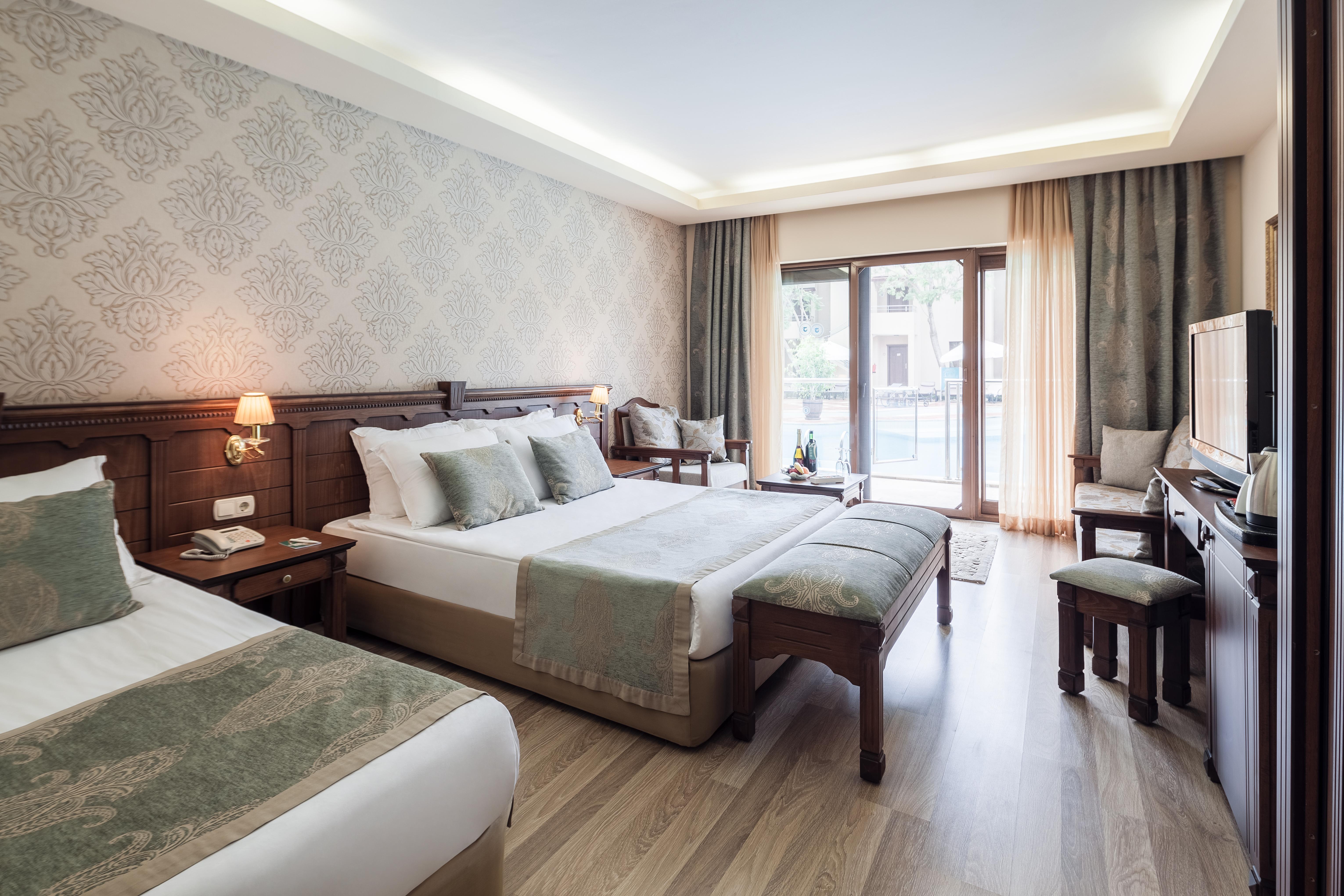 Hotel Club Turan World Select Side