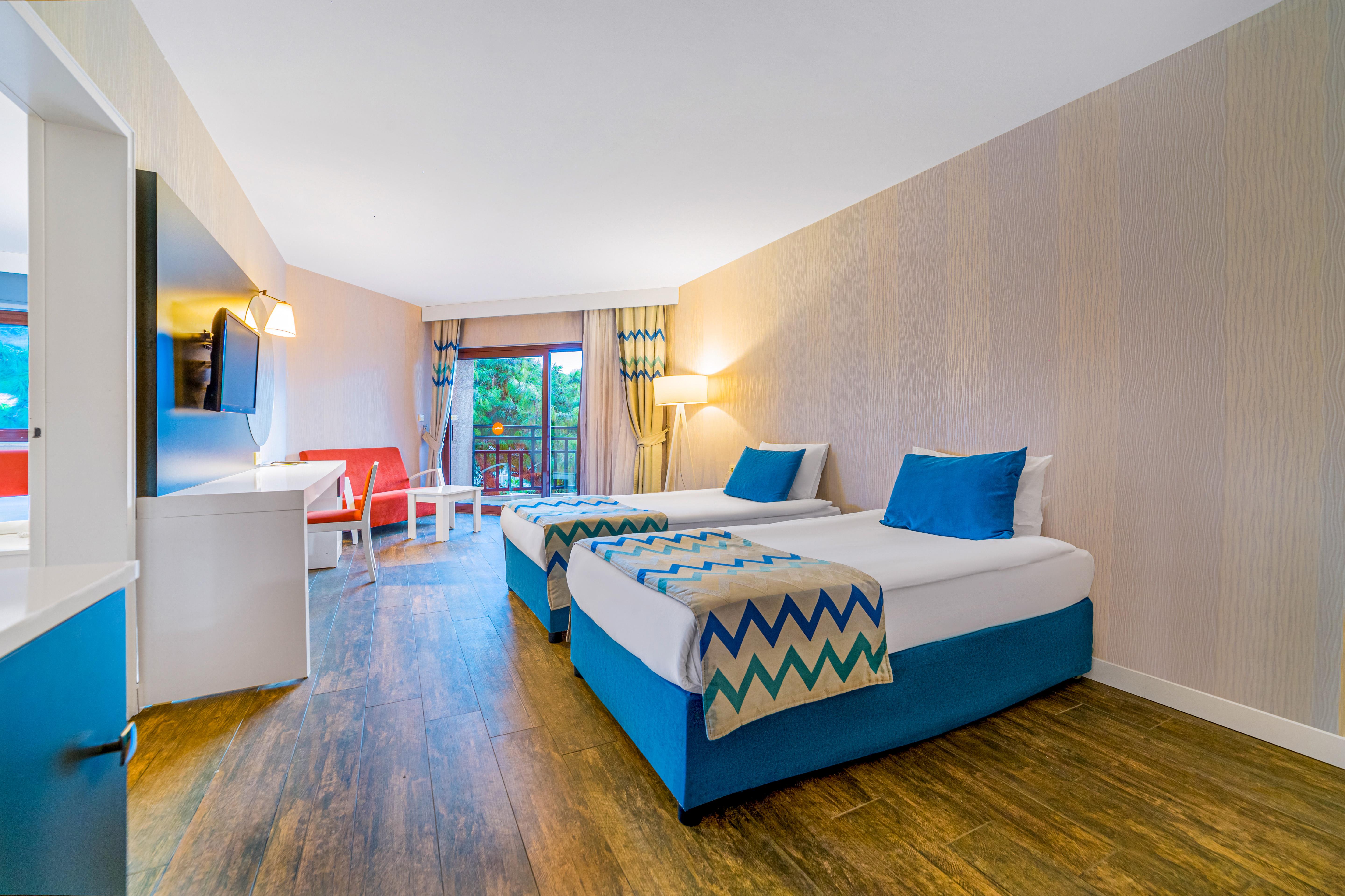 Justiniano Club Park Conti Okurcalar