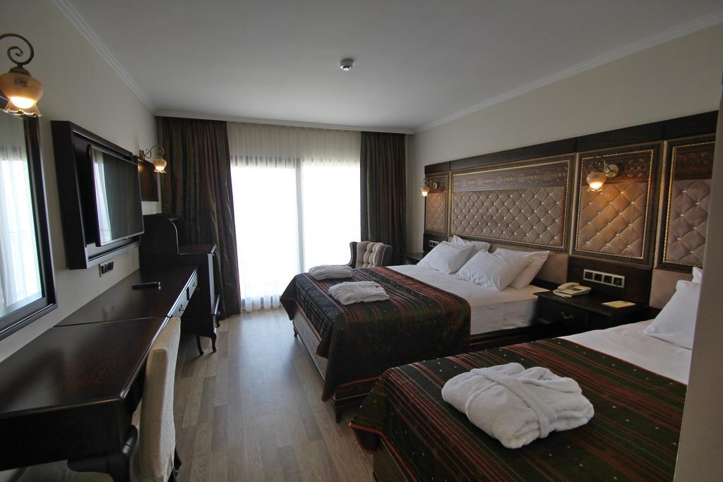 Royal Palace 4* Kusadasi