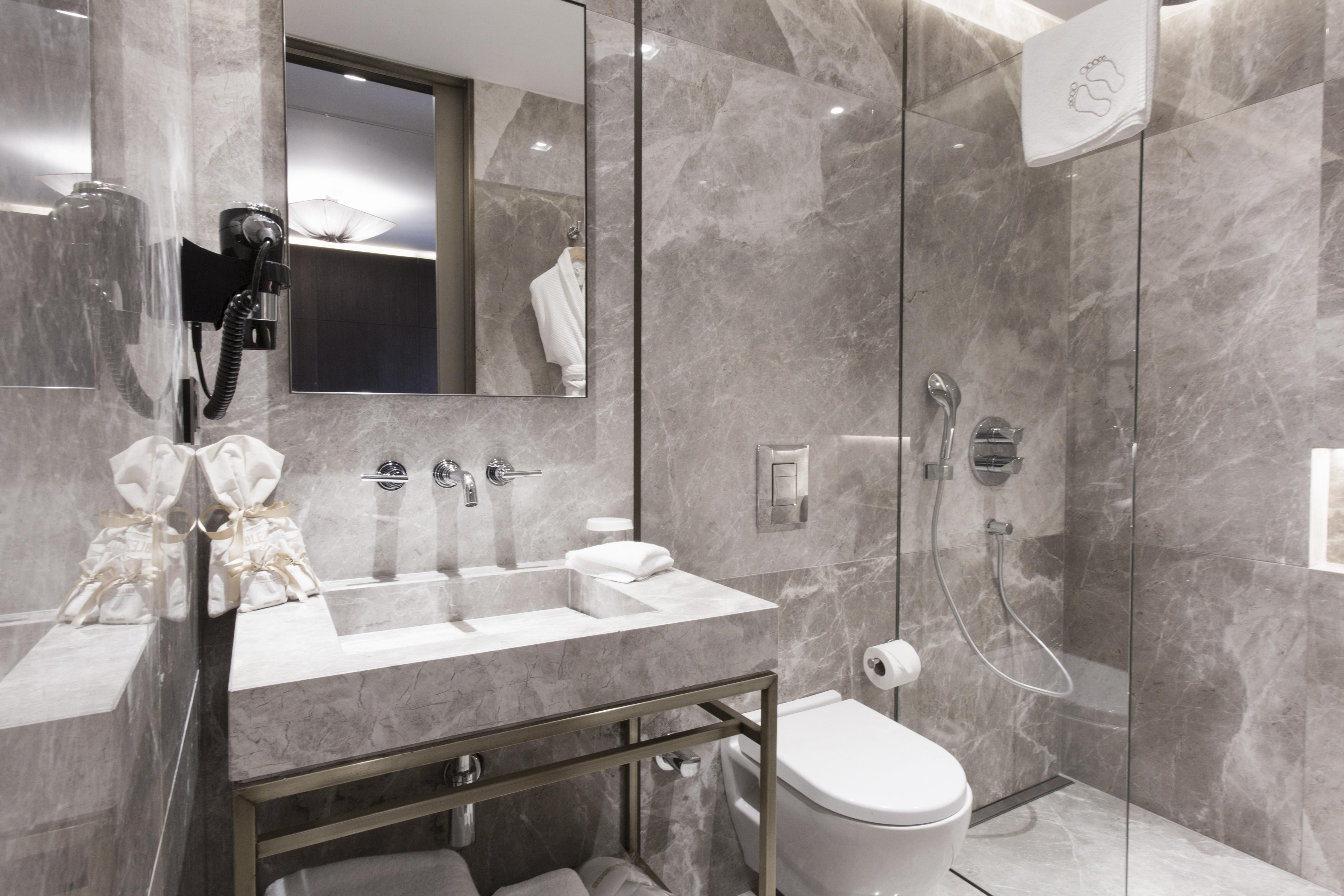 Noble22 Suites-special Category Aparthotel 3*