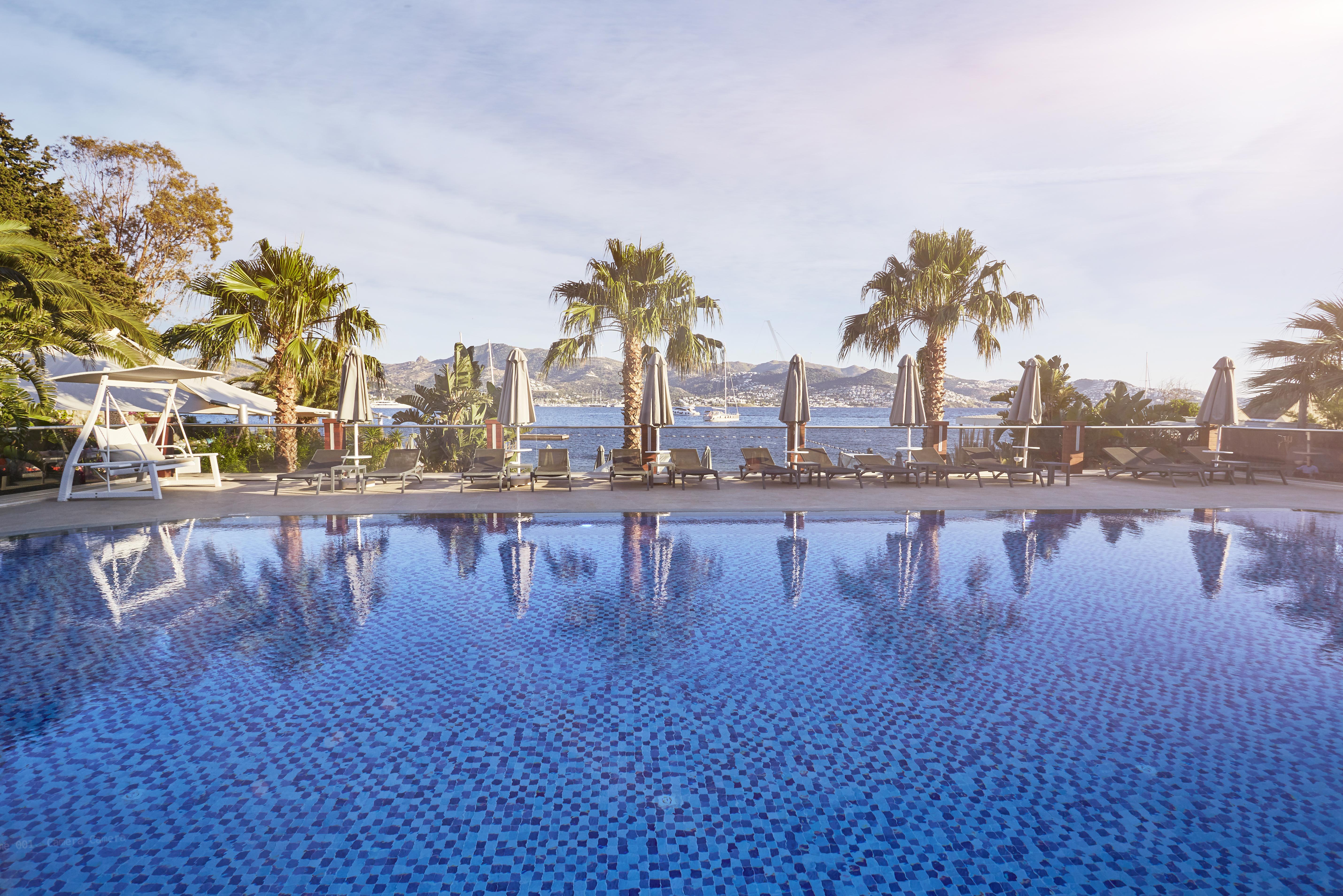 Avantgarde Refined Hotel 5*