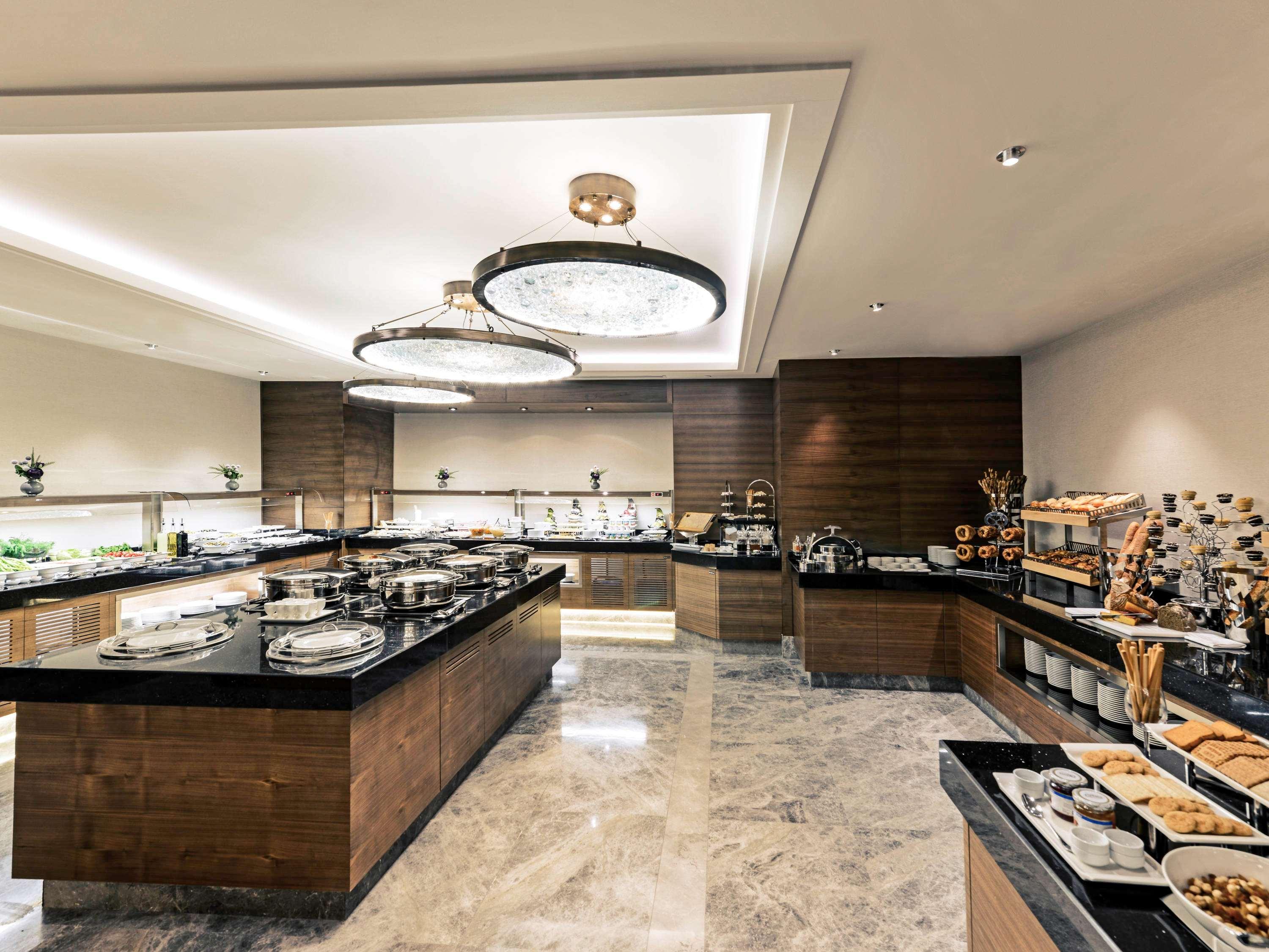 Hotel Moevenpick & Thermal 5*