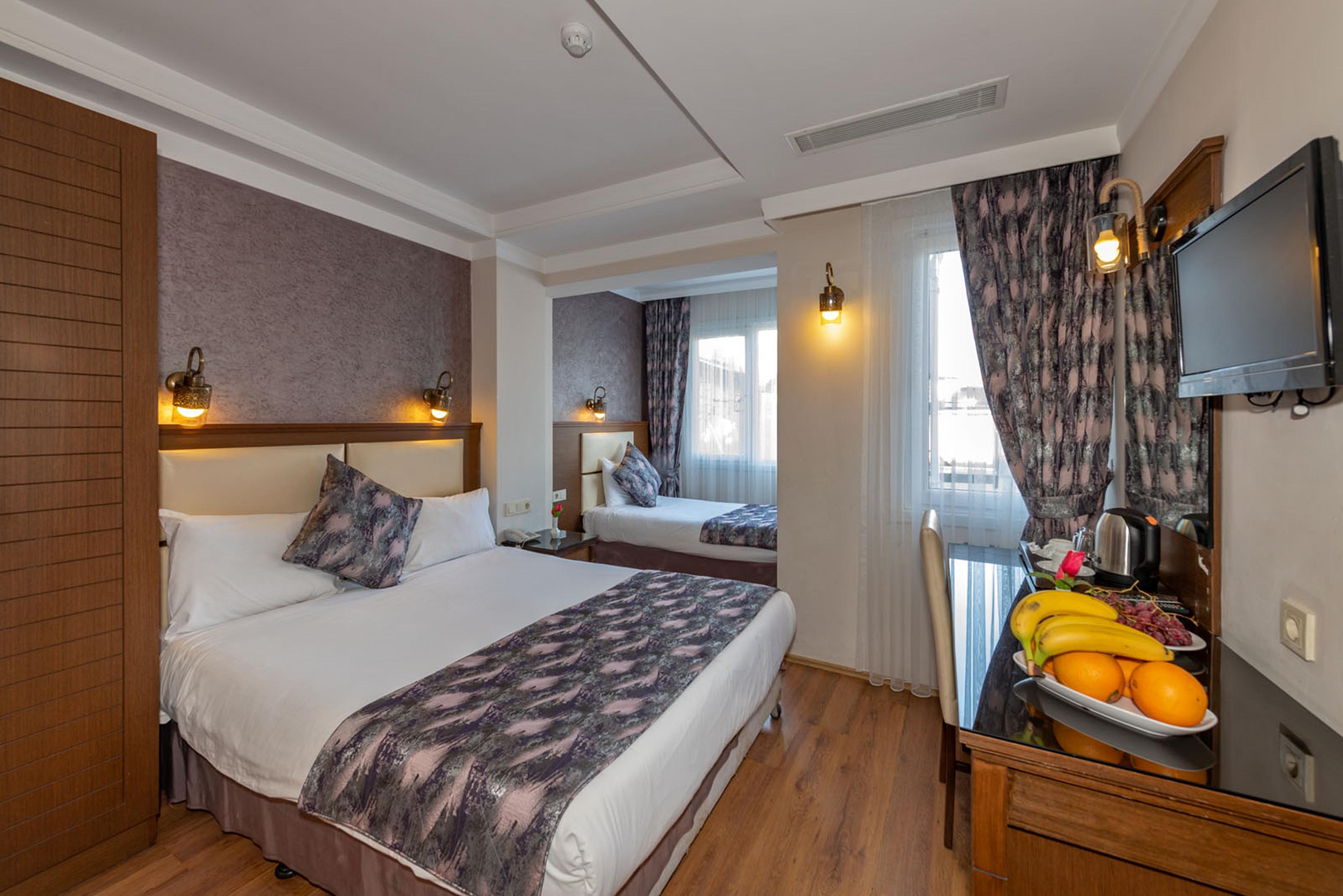 Hotel Aristocrat 3*
