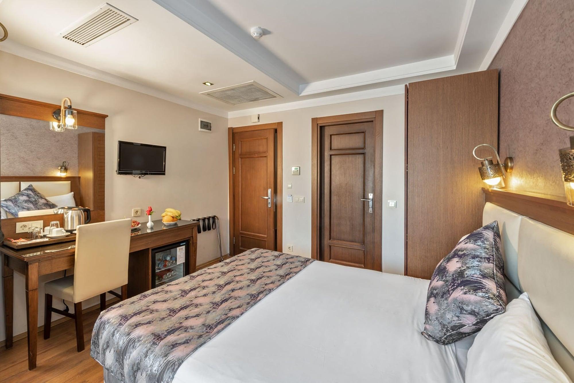 Hotel Aristocrat