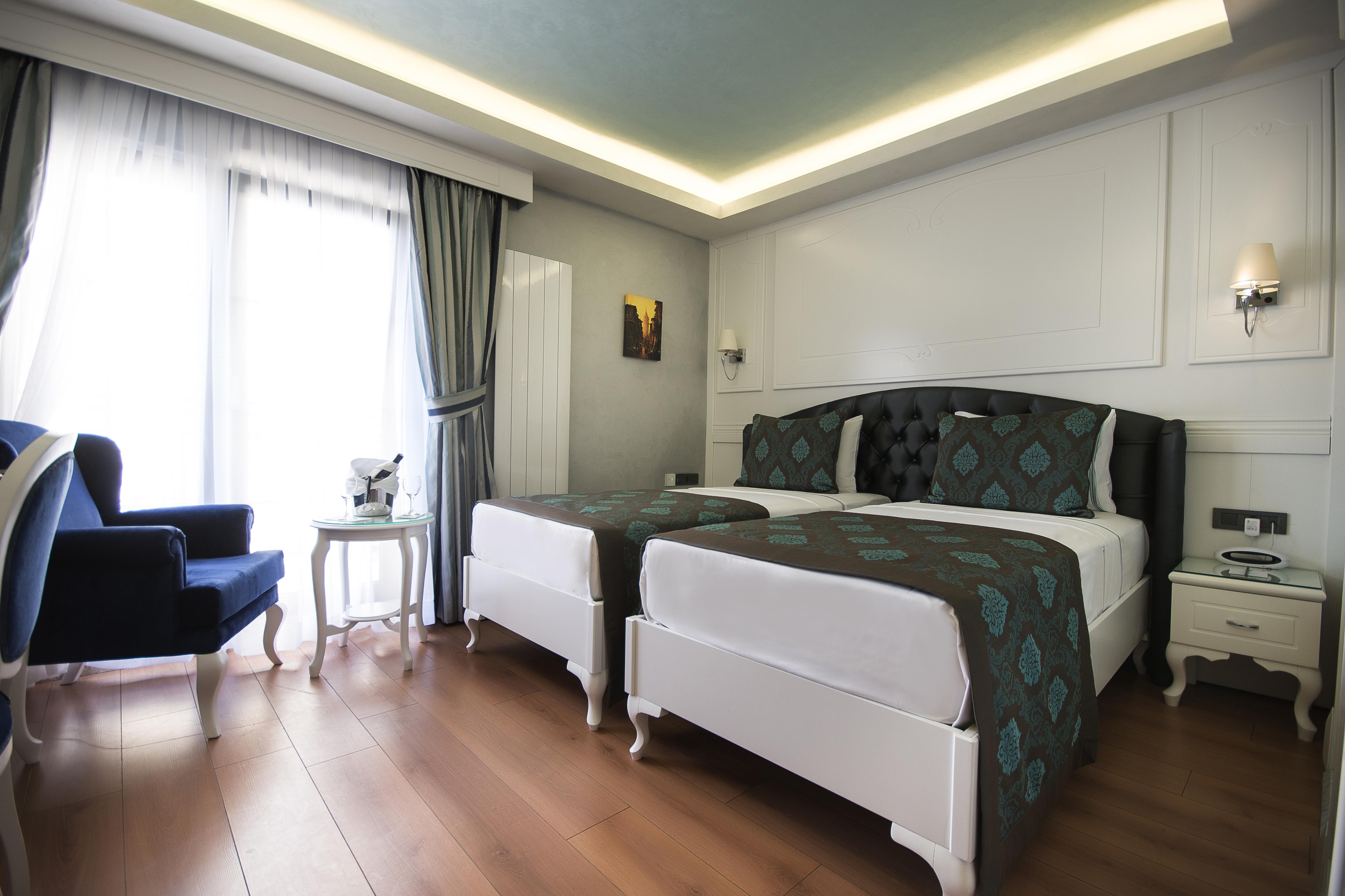 Antusa Palace & 4*