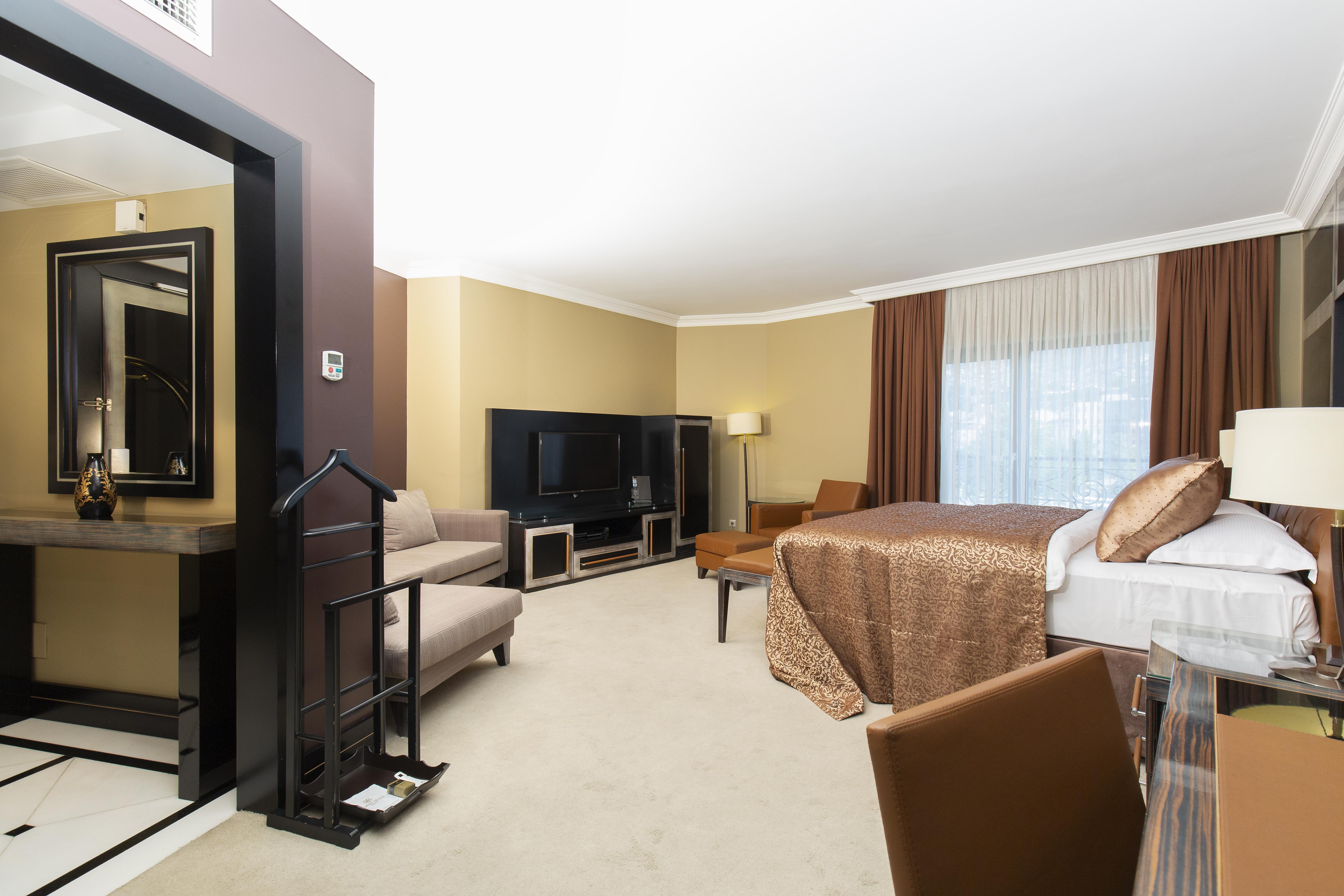 Almira Thermal & Convention Center Hotel 5*