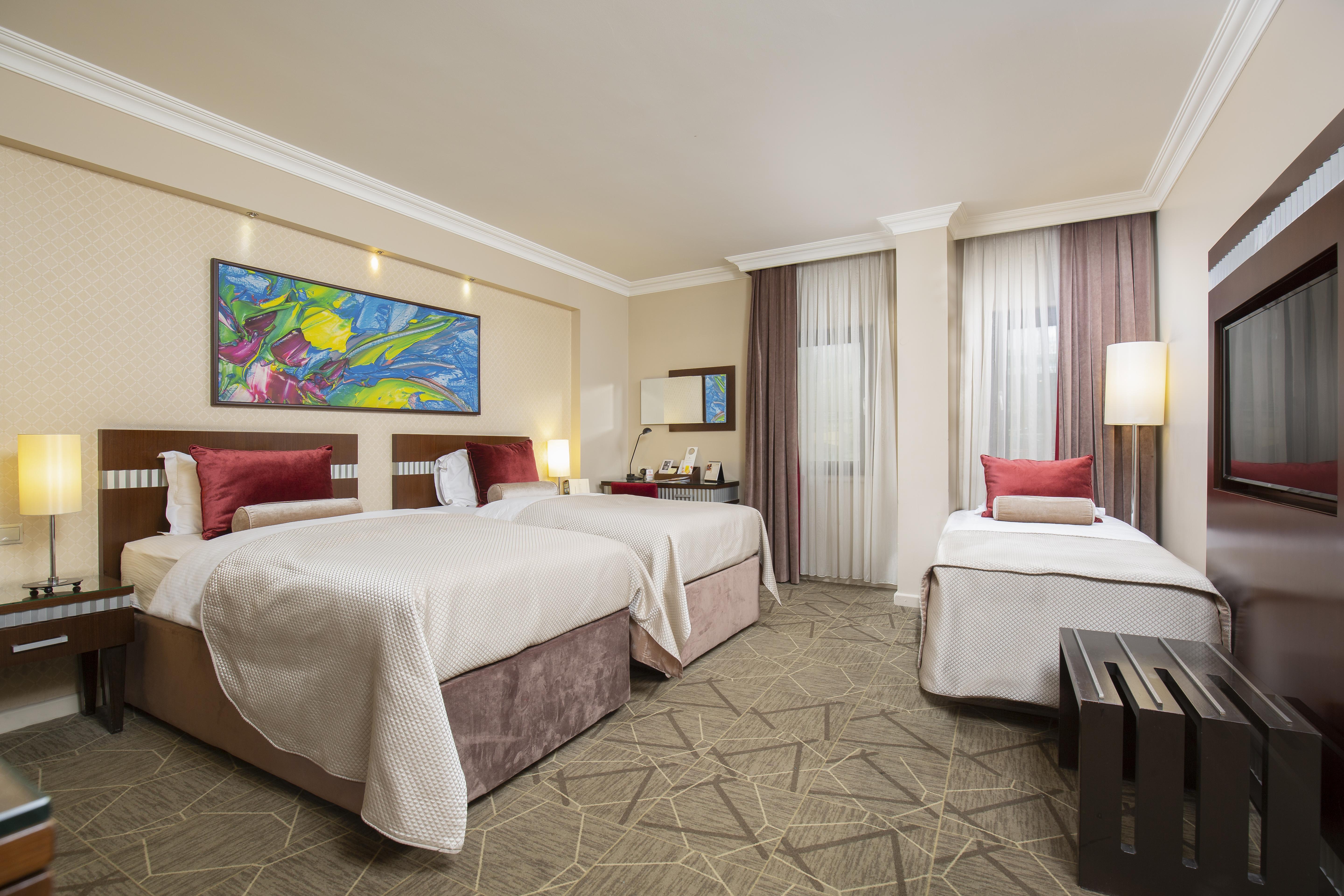 Almira Thermal & Convention Center Hotel 5*