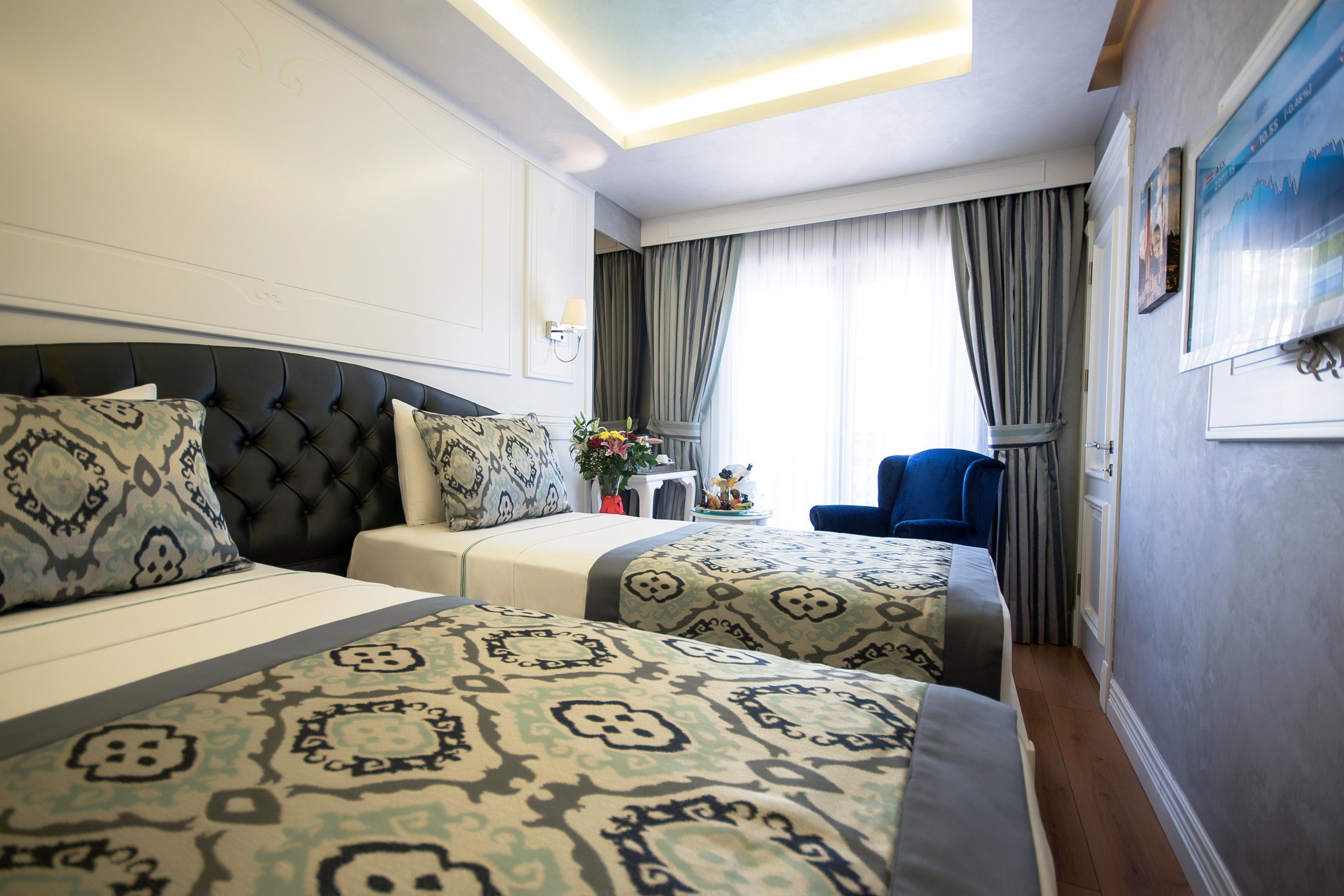 Hotel Antusa Palace & 4*