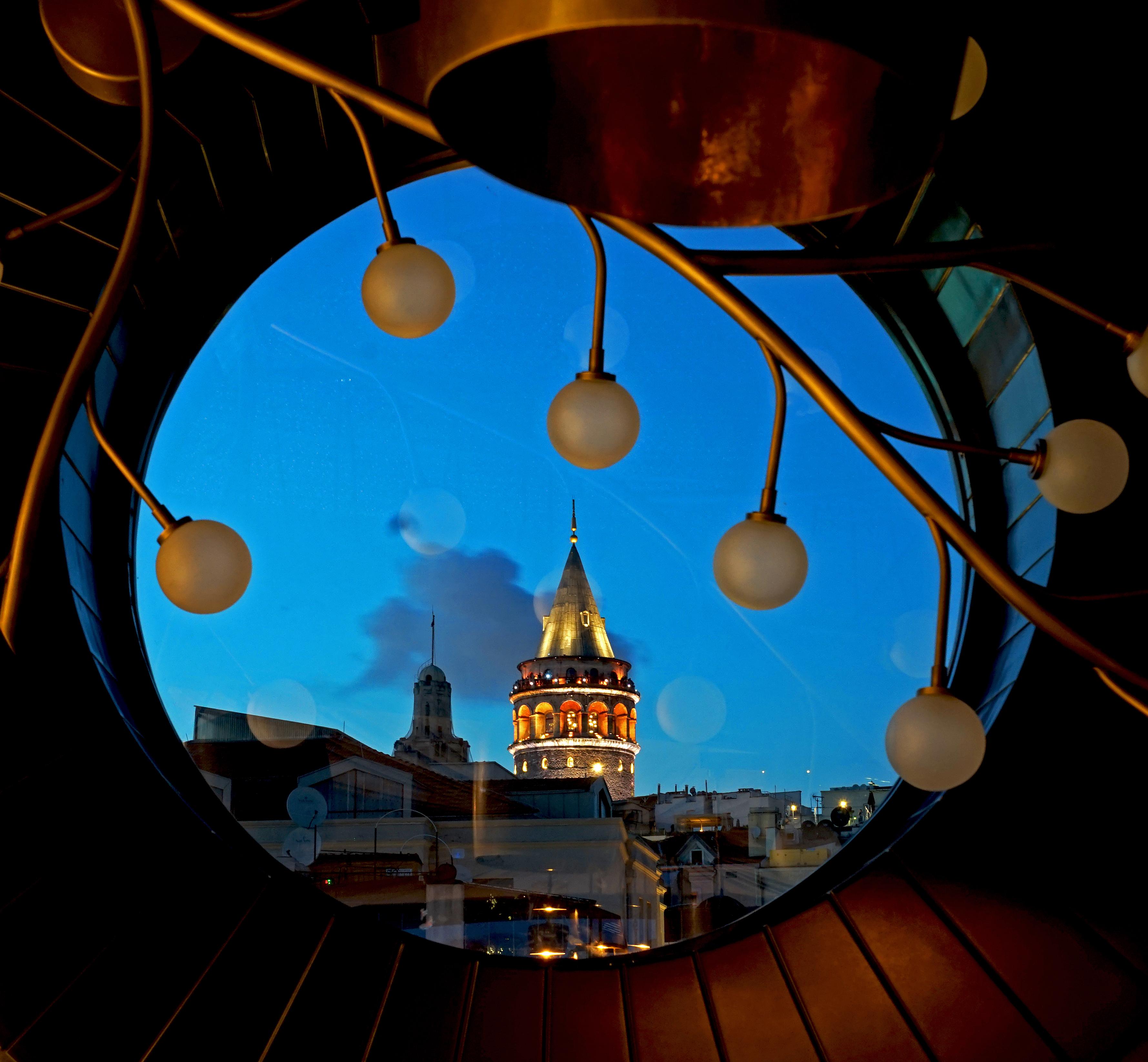 Momento Golden Horn