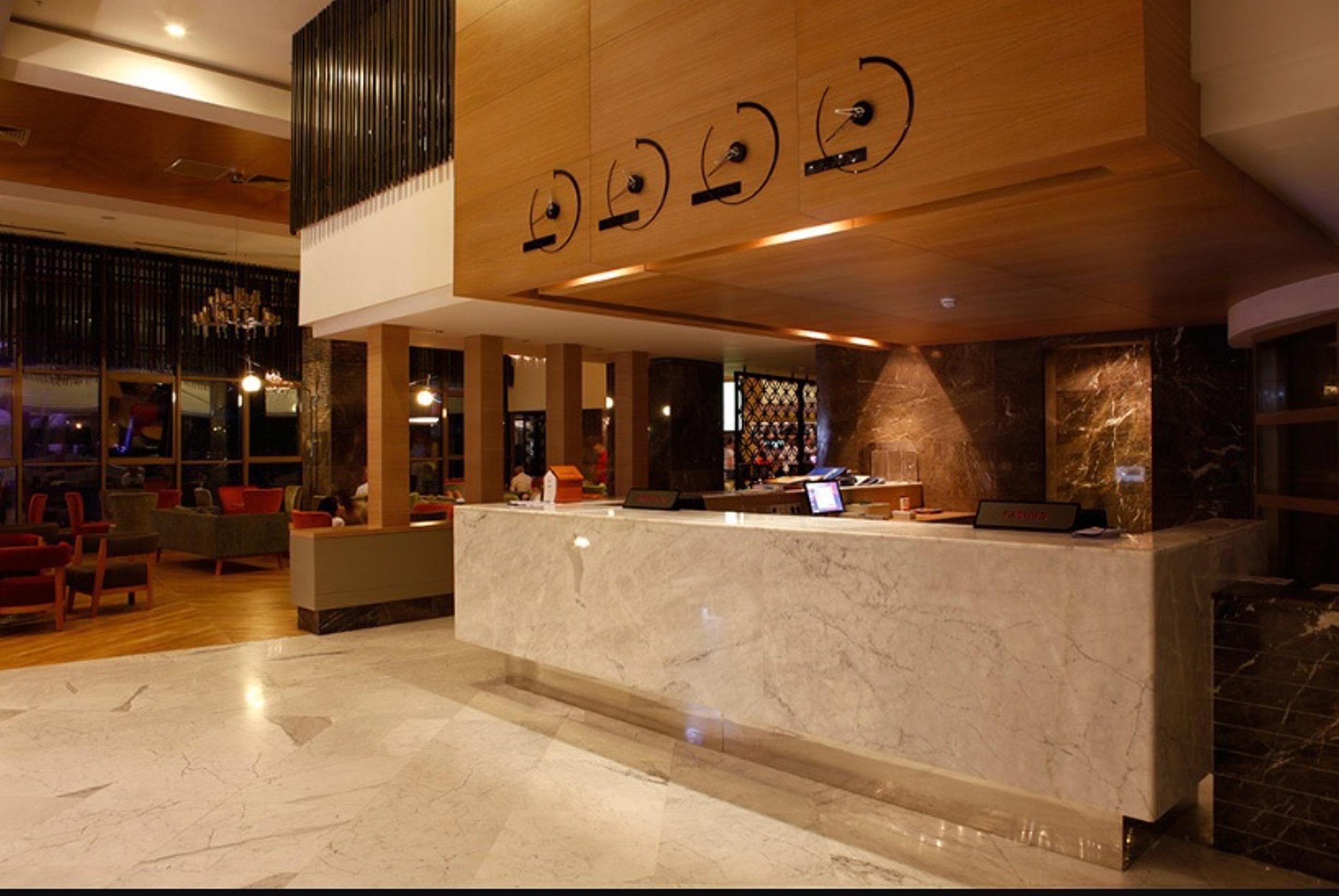 Long Harmony Hotel 5*