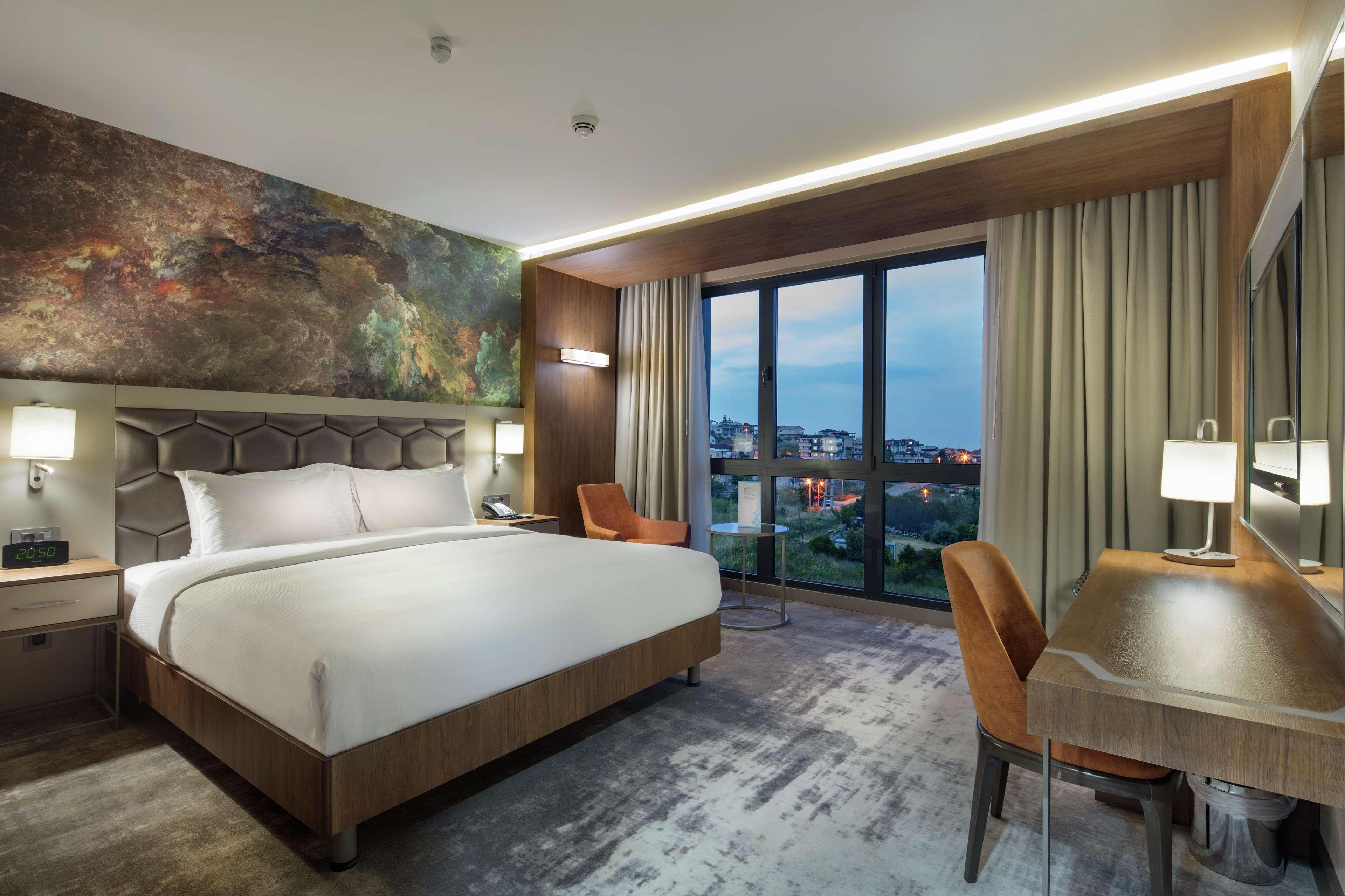 Hilton Garden Yalova 4*