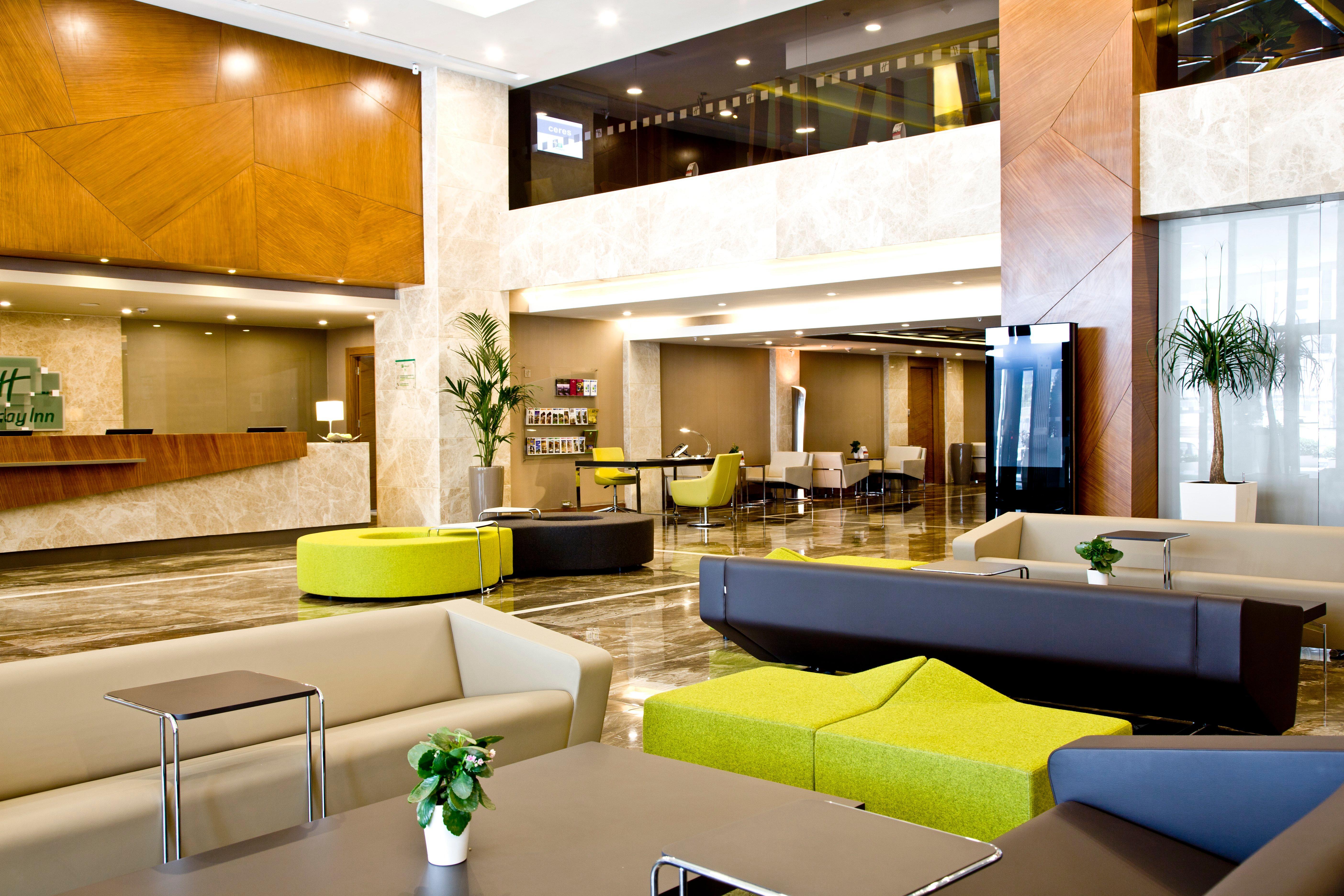 By Ihg Hotel