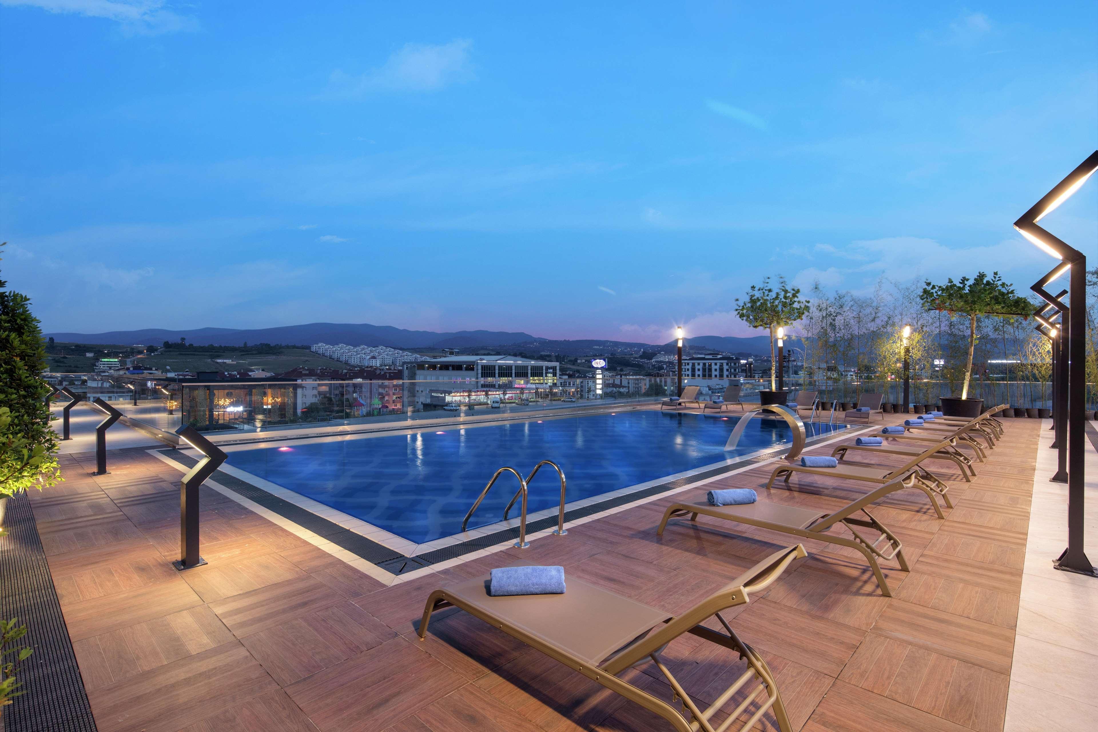 Hilton Garden Yalova Hotel 4*
