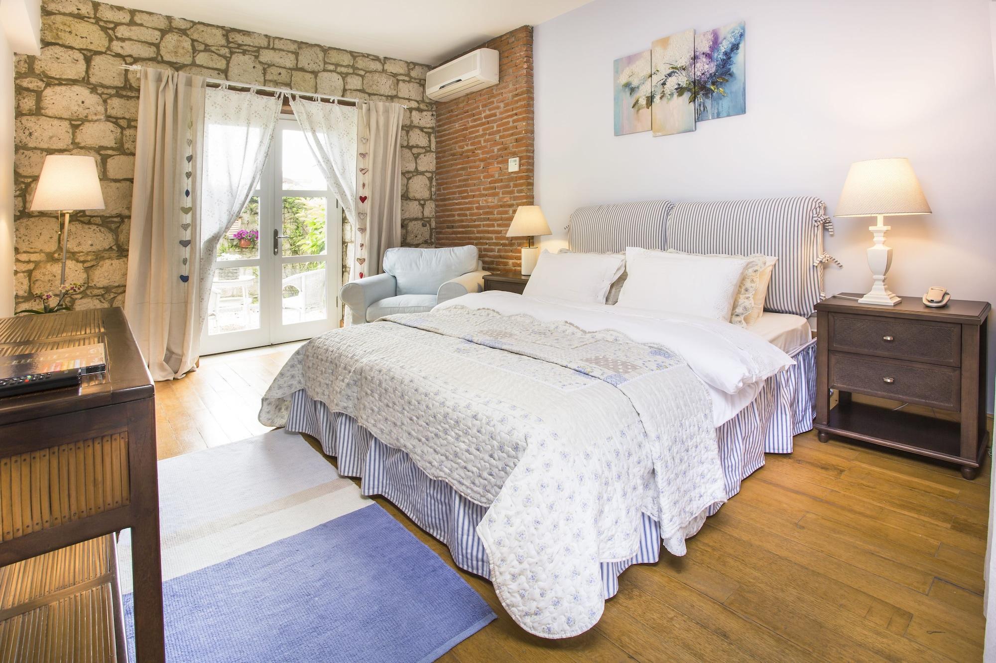 Hotel Cadde 75 Luxury - 4*