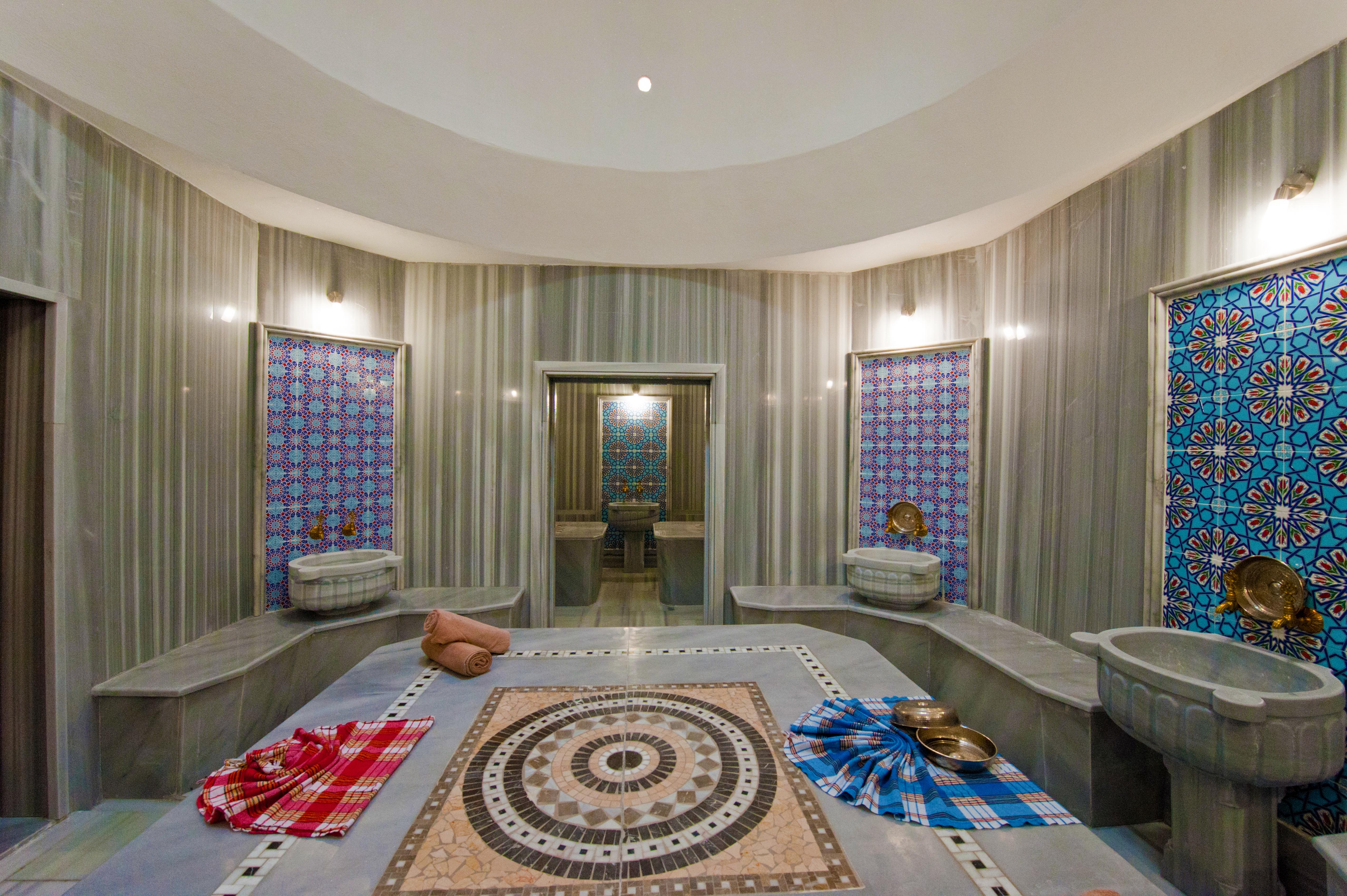 Elegance & Wellness-aqua