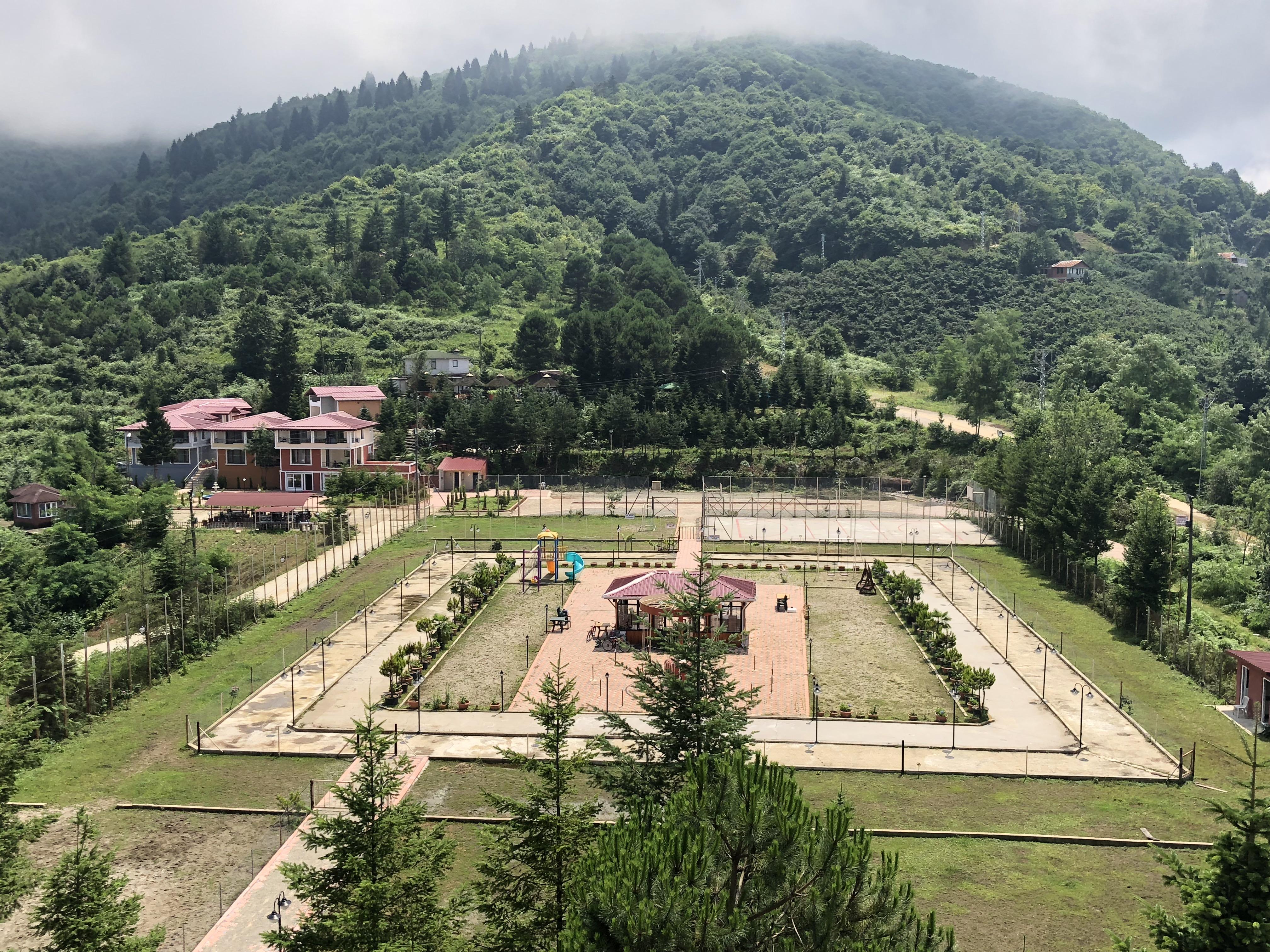 Hotel Zarha Mountain 4*