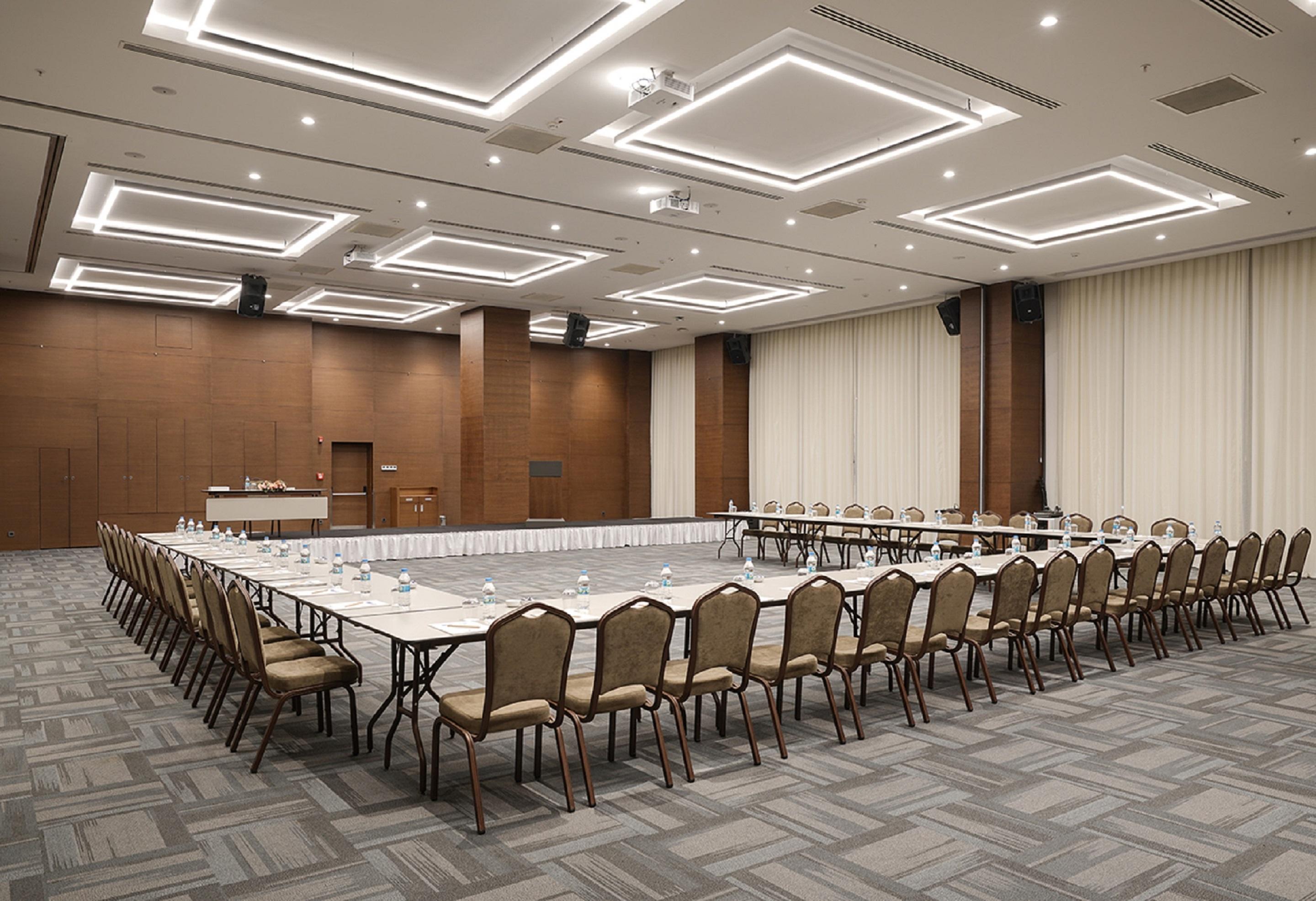 Hotel Radisson Blu Cankaya 5*