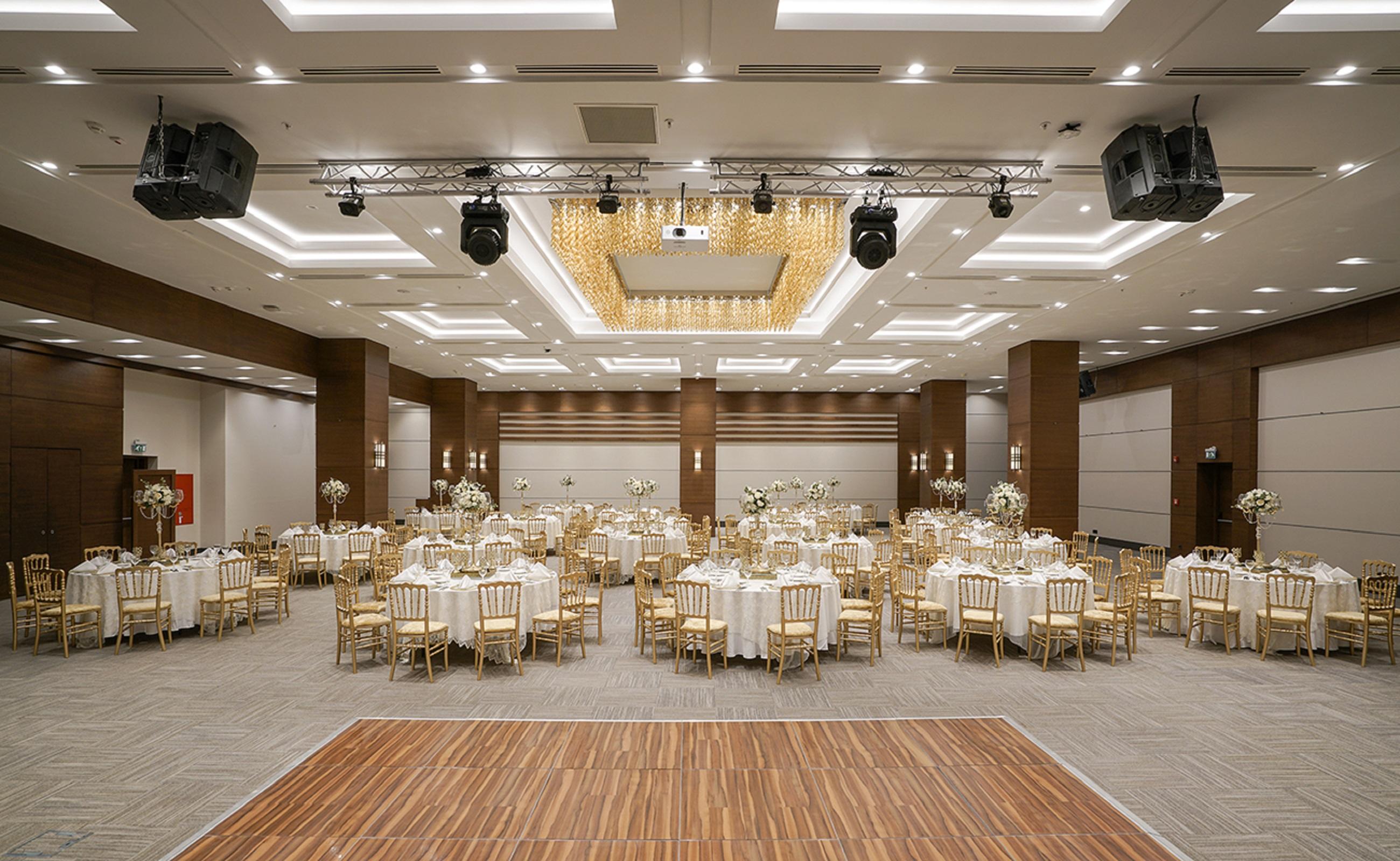 Radisson Blu Cankaya 5*