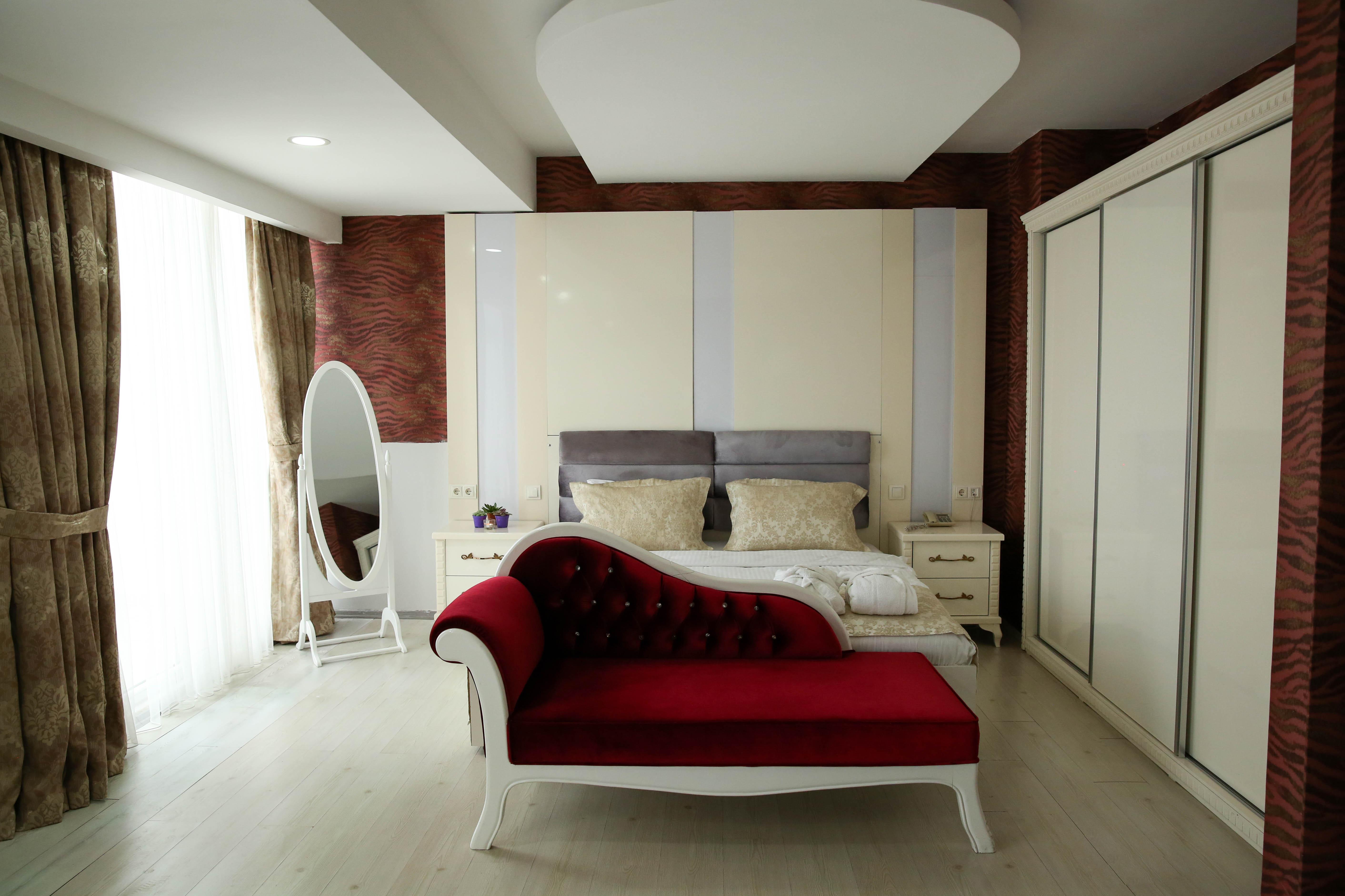 Mox Wellness & 4*