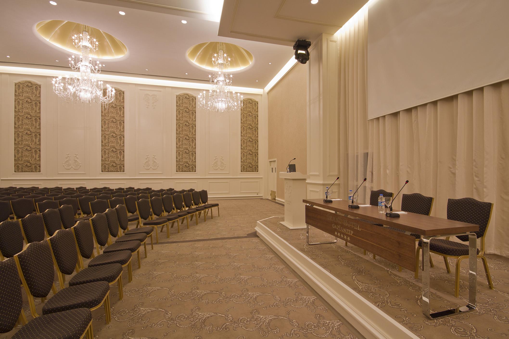 Grand Hotel 5*