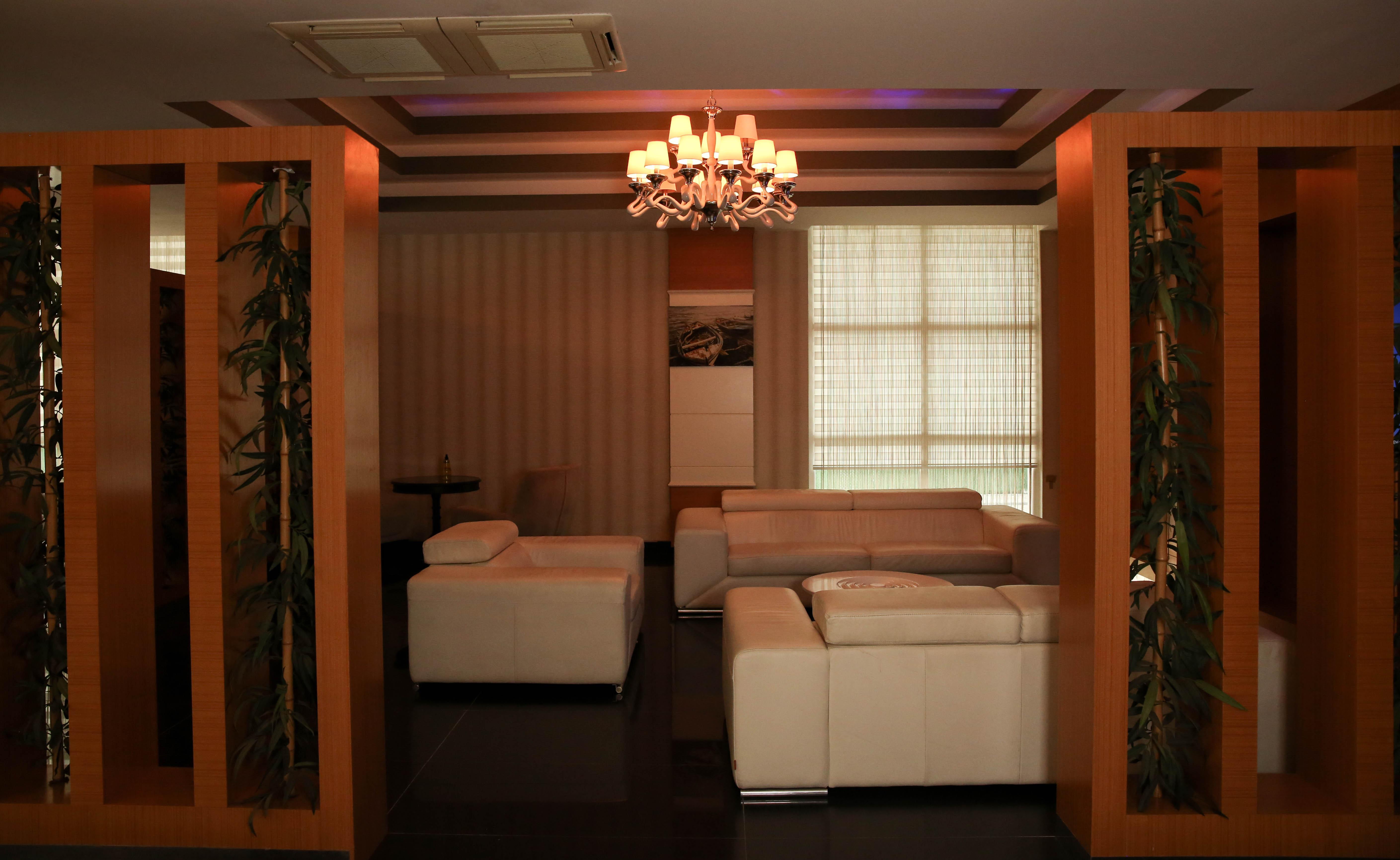 Mox Wellness & Hotel