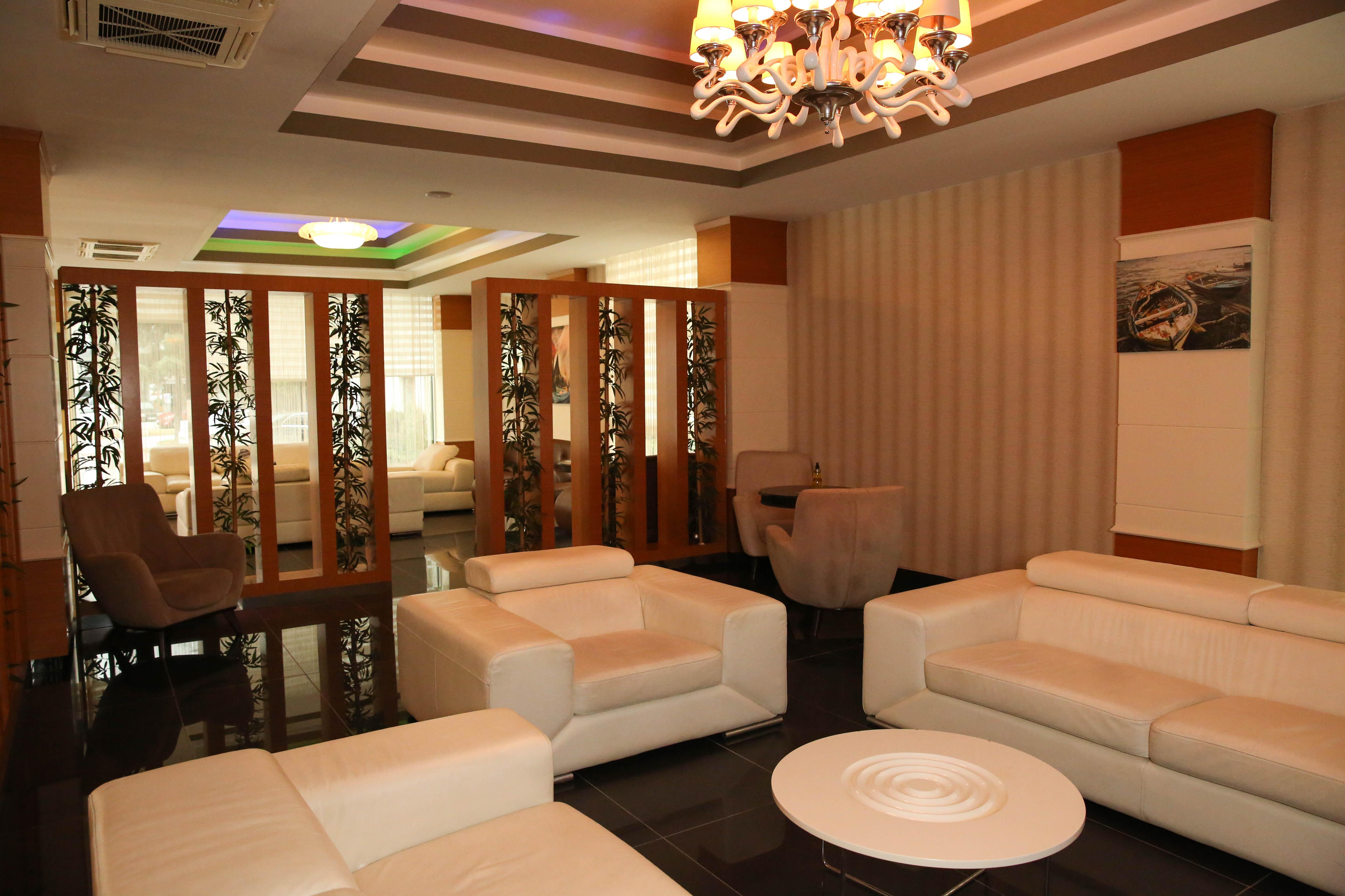 Hotel Mox Wellness & 4*