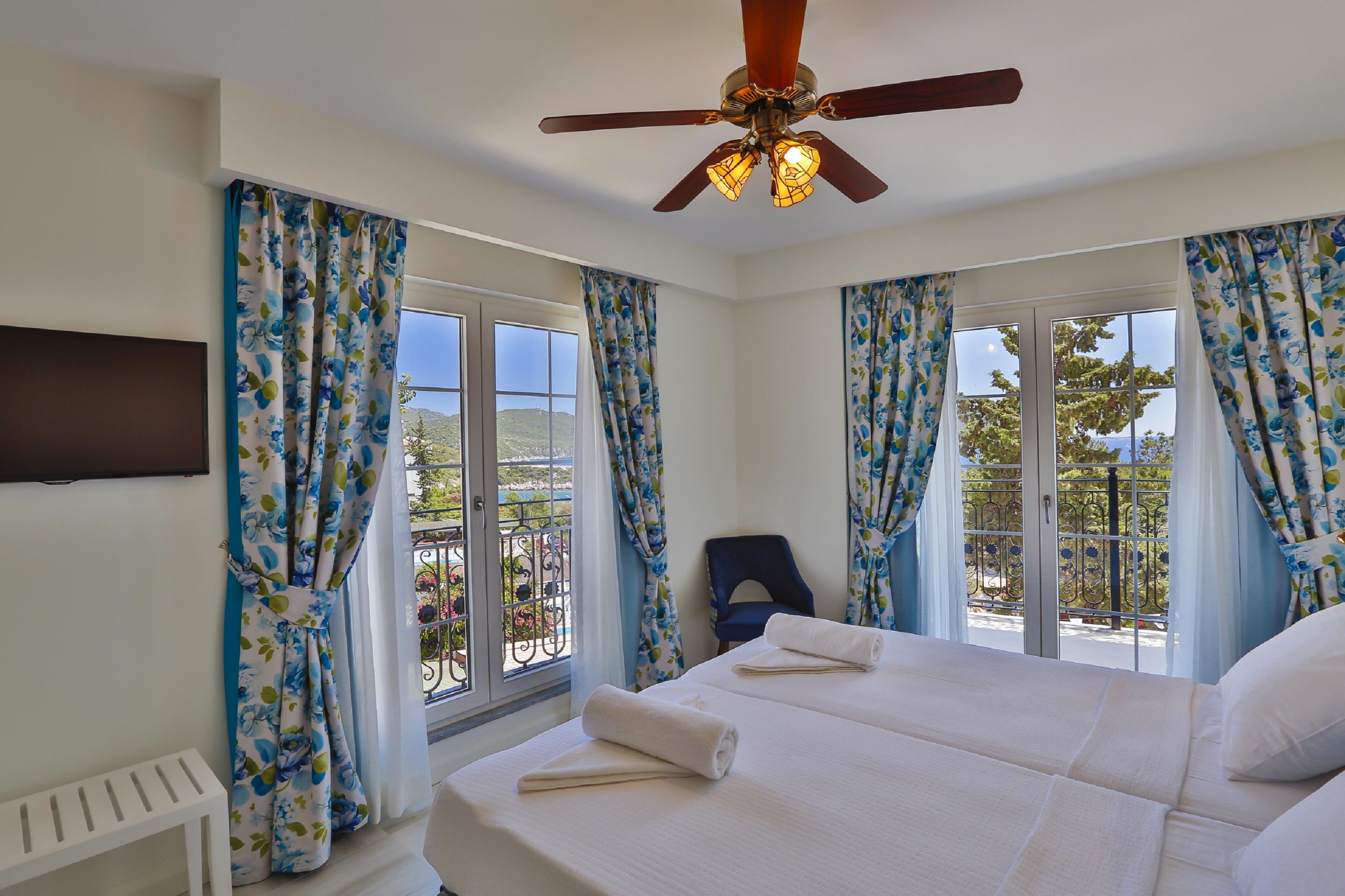 Livia Hotel 3*