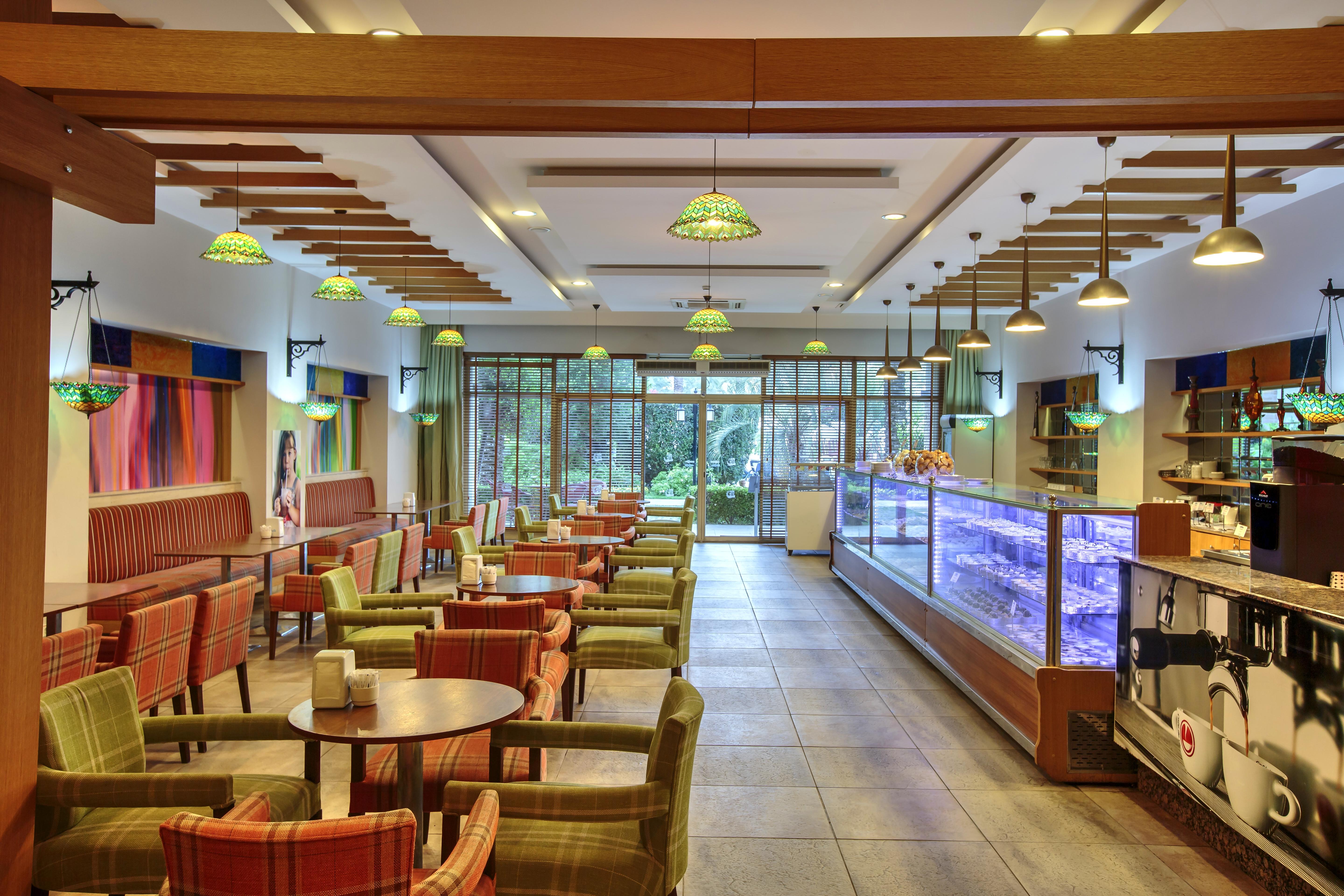 Sunis Kumkoey & Resort 5*