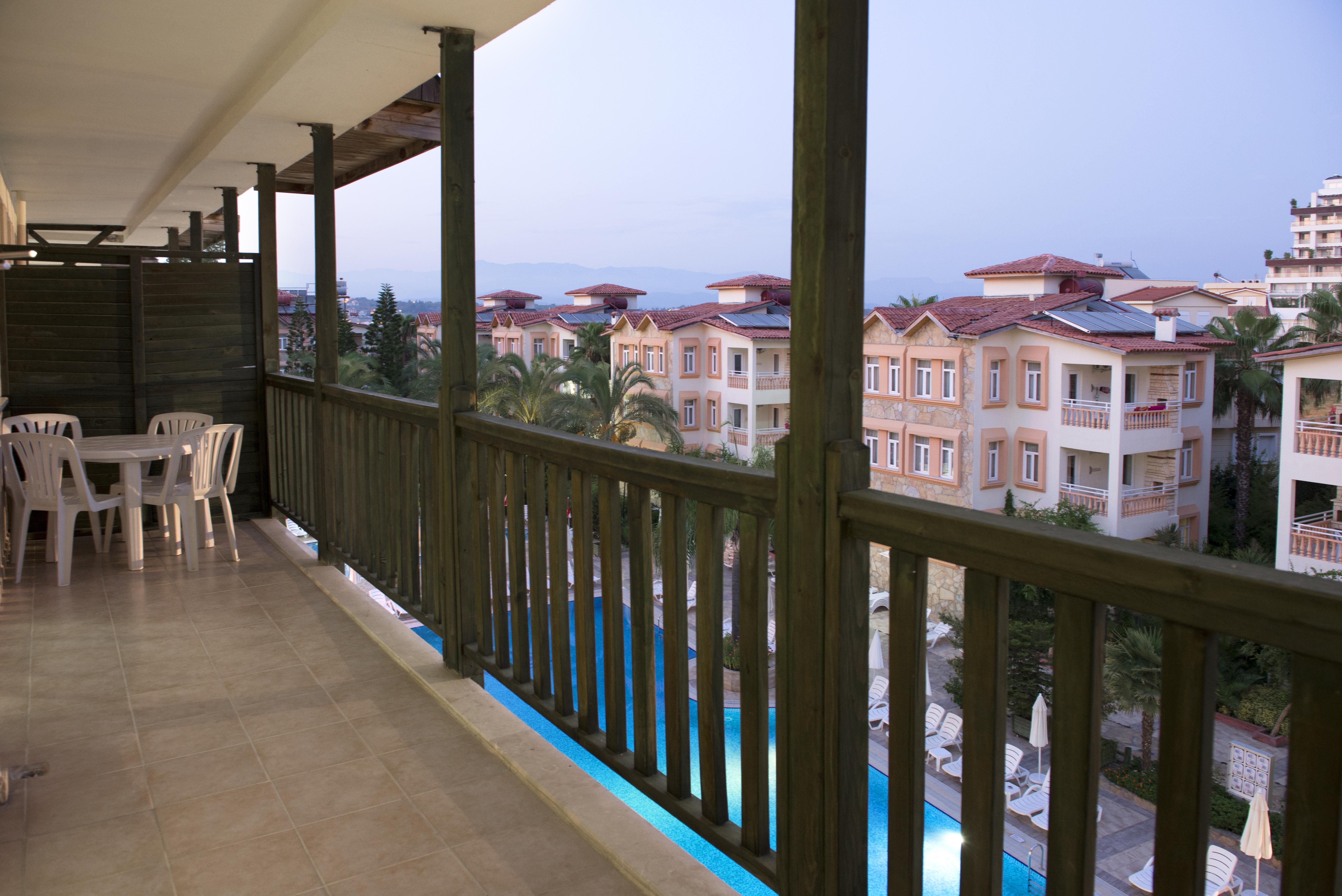 Side Village Hotel 4*