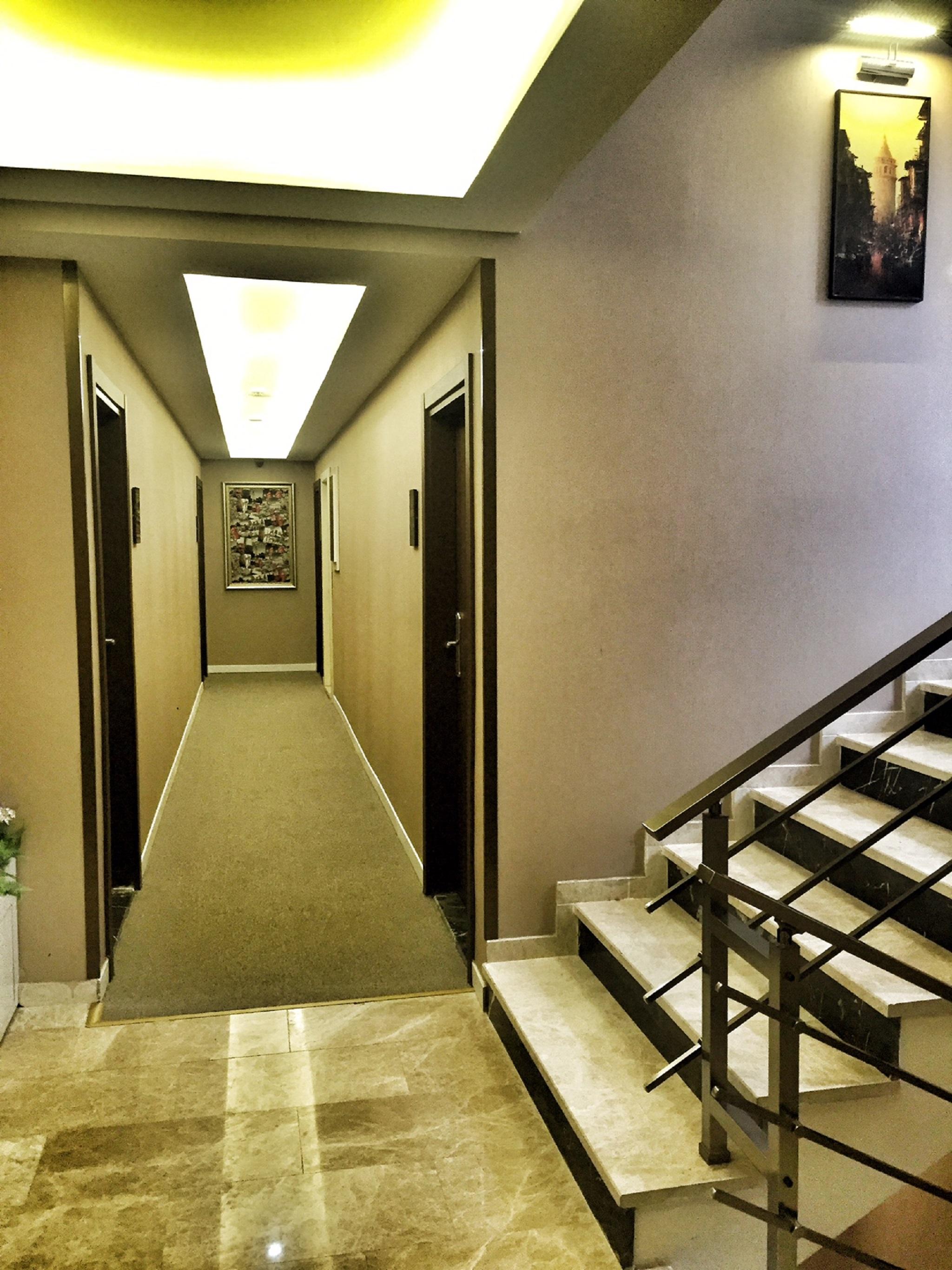 Royal Life Exclusive Hotel 4*