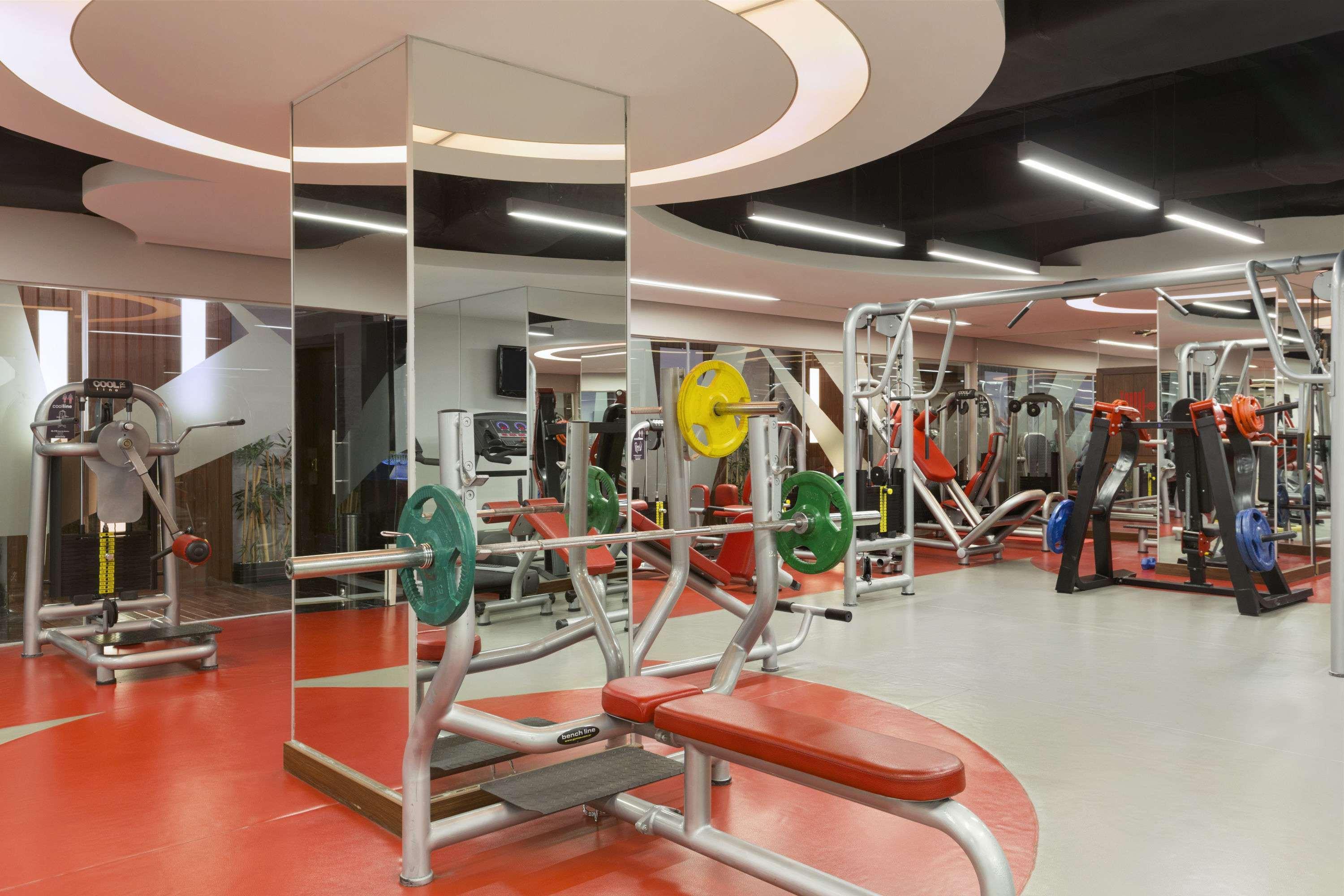 Ramada Plaza By Wyndham Izmit 5*