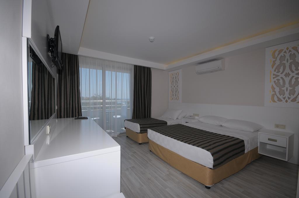 Hotel Aura Boutique 3*