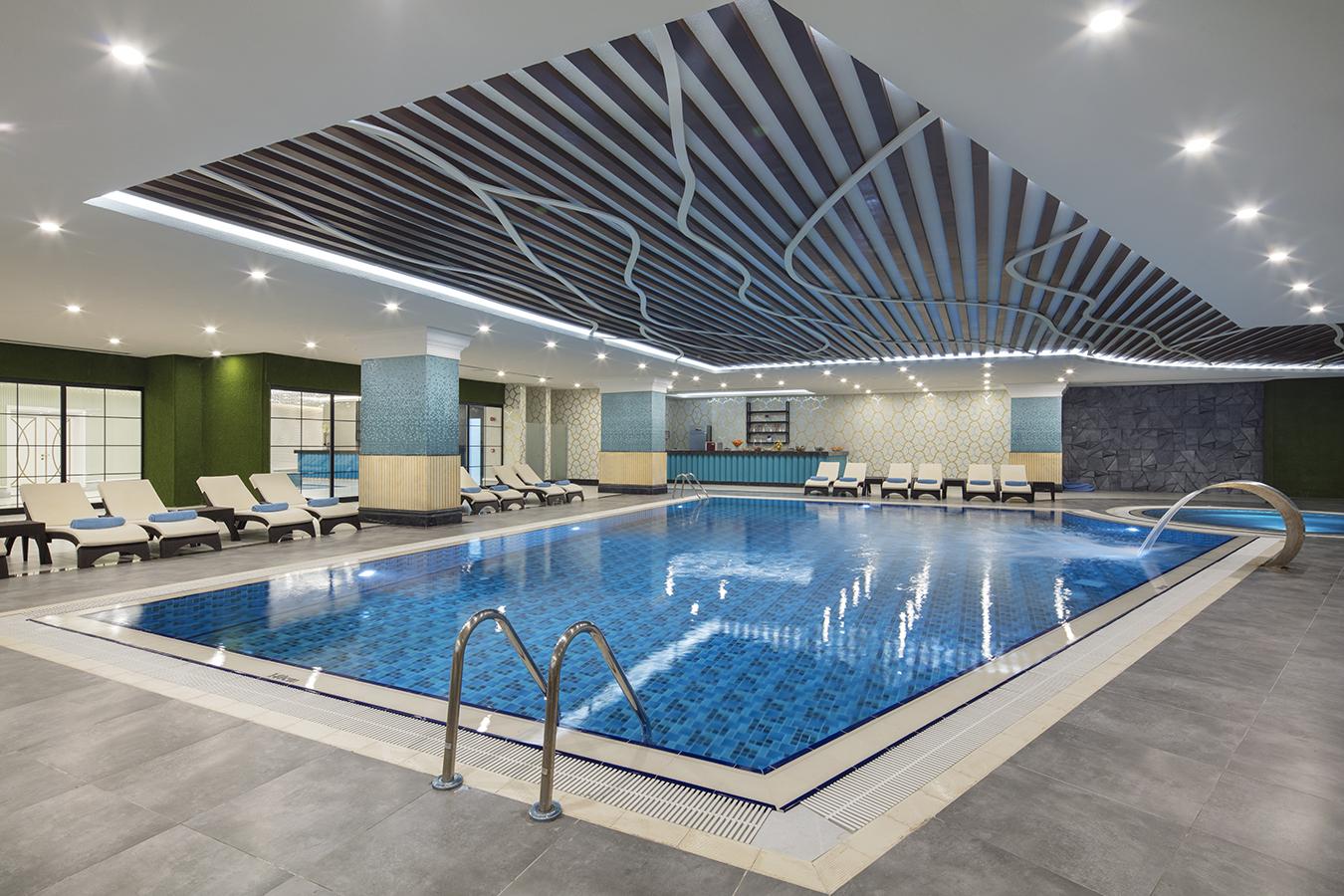 Granada Luxury Hotel 5*