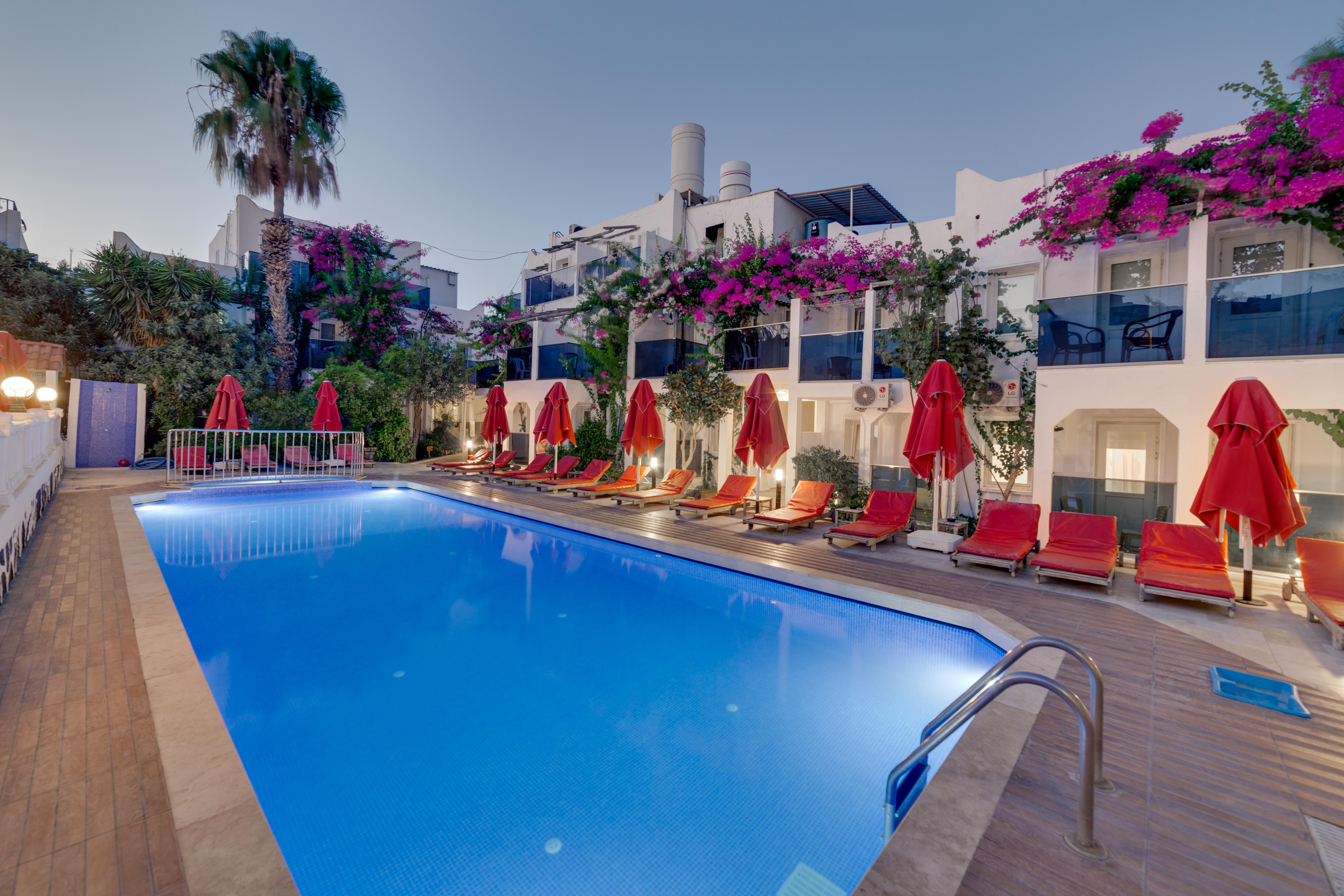 Hotel The Hello 3*