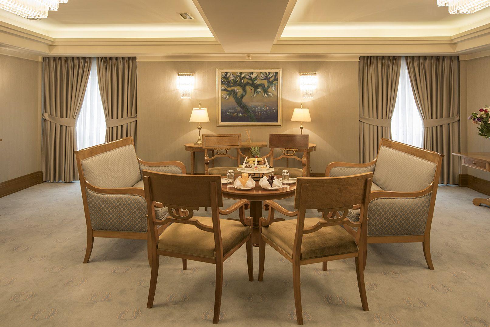 Zorlu Grand 5*
