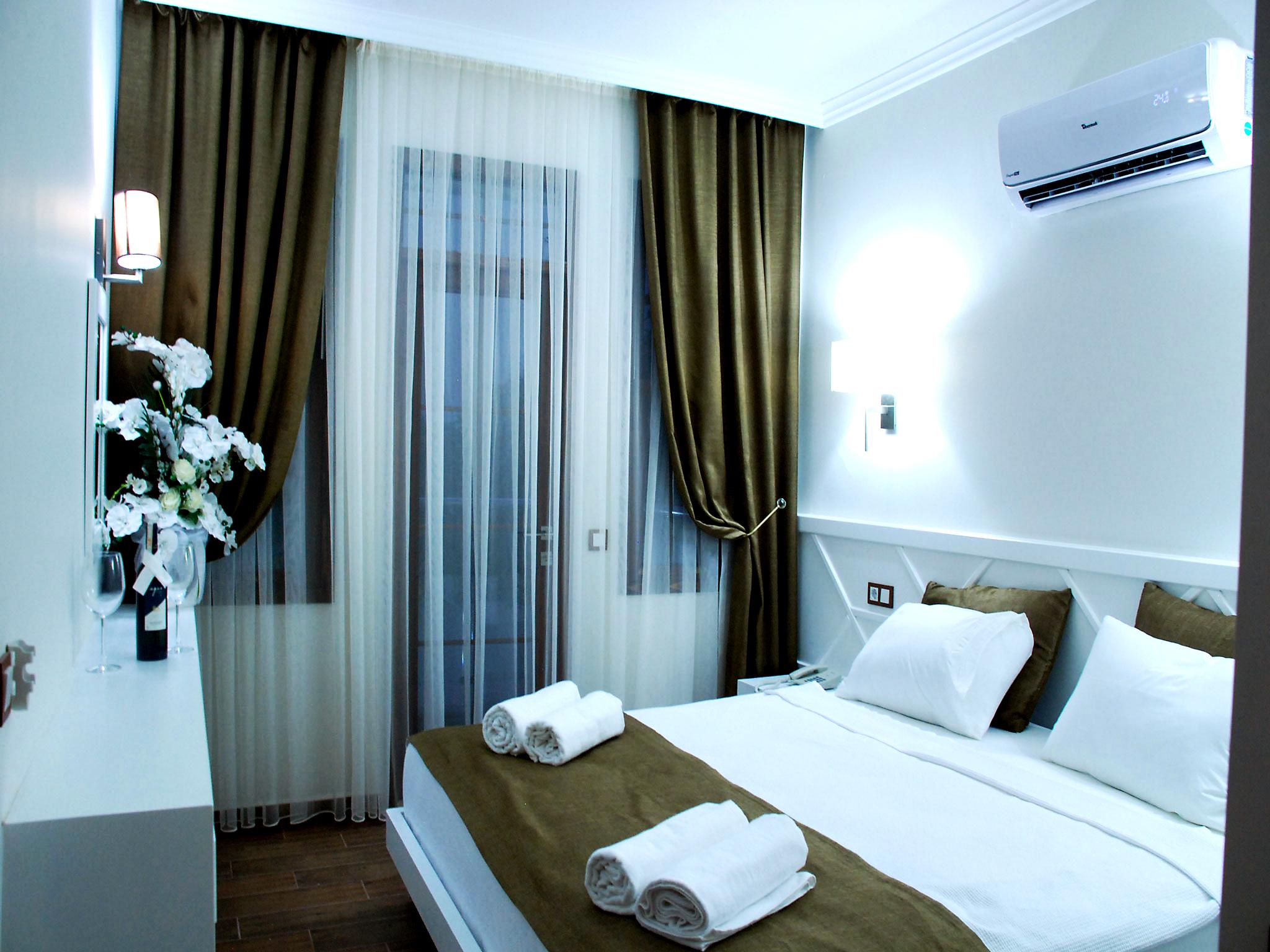 Elegance 3*
