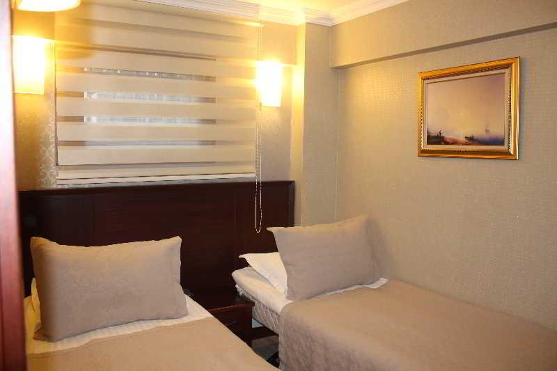 Regency World Hotel 3*