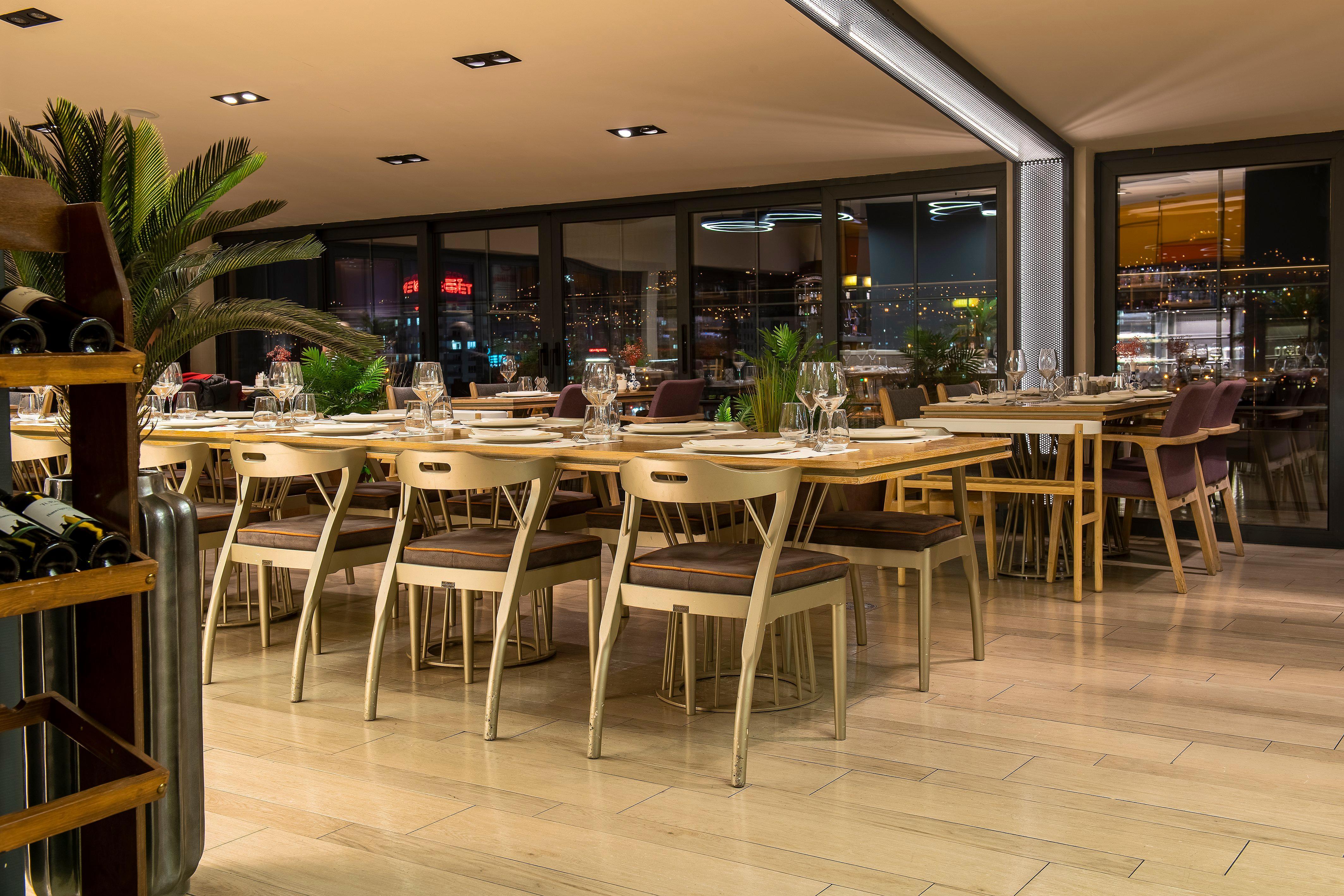 - Duvenonu By Ihg Hotel