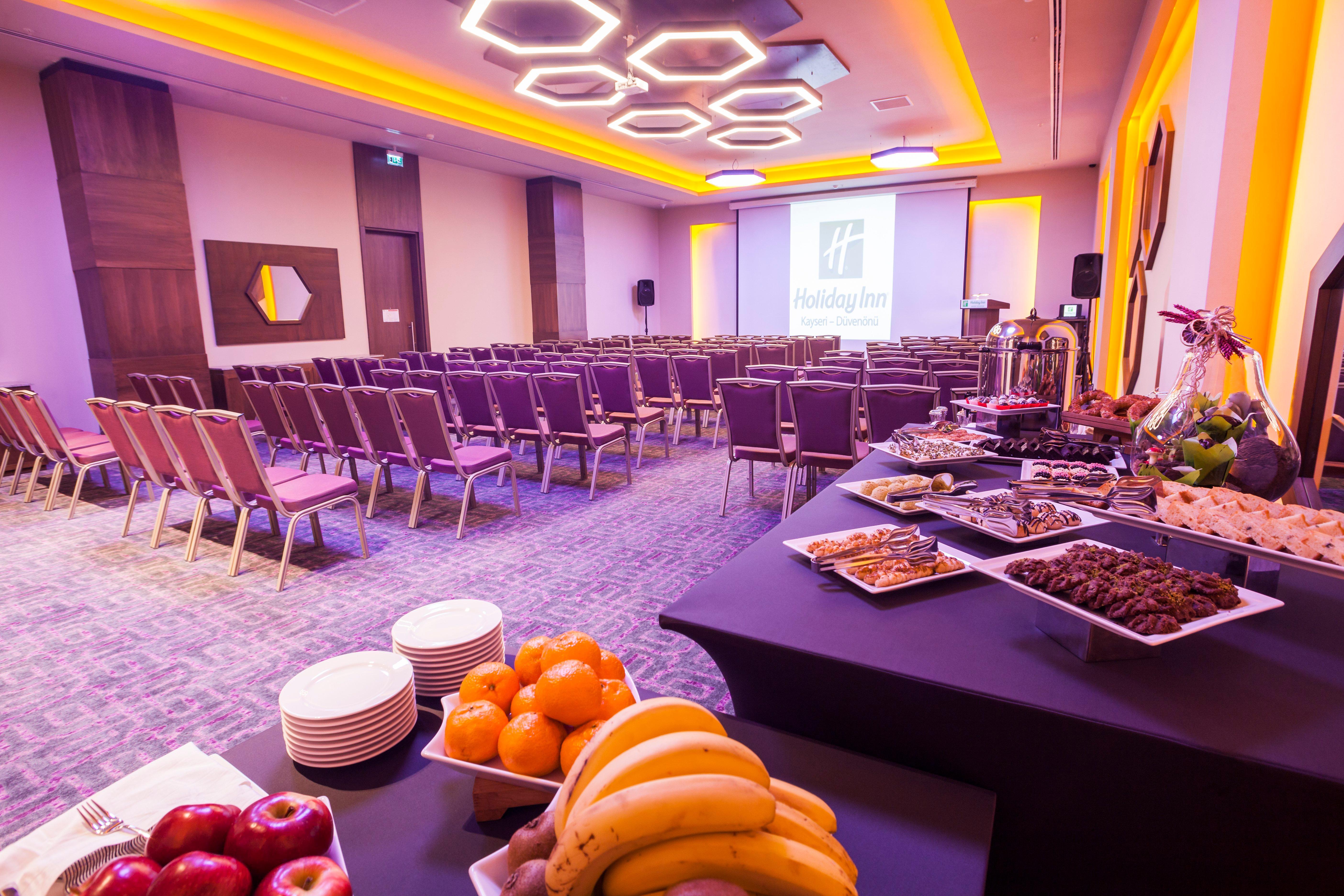 - Duvenonu By Ihg Hotel 4*