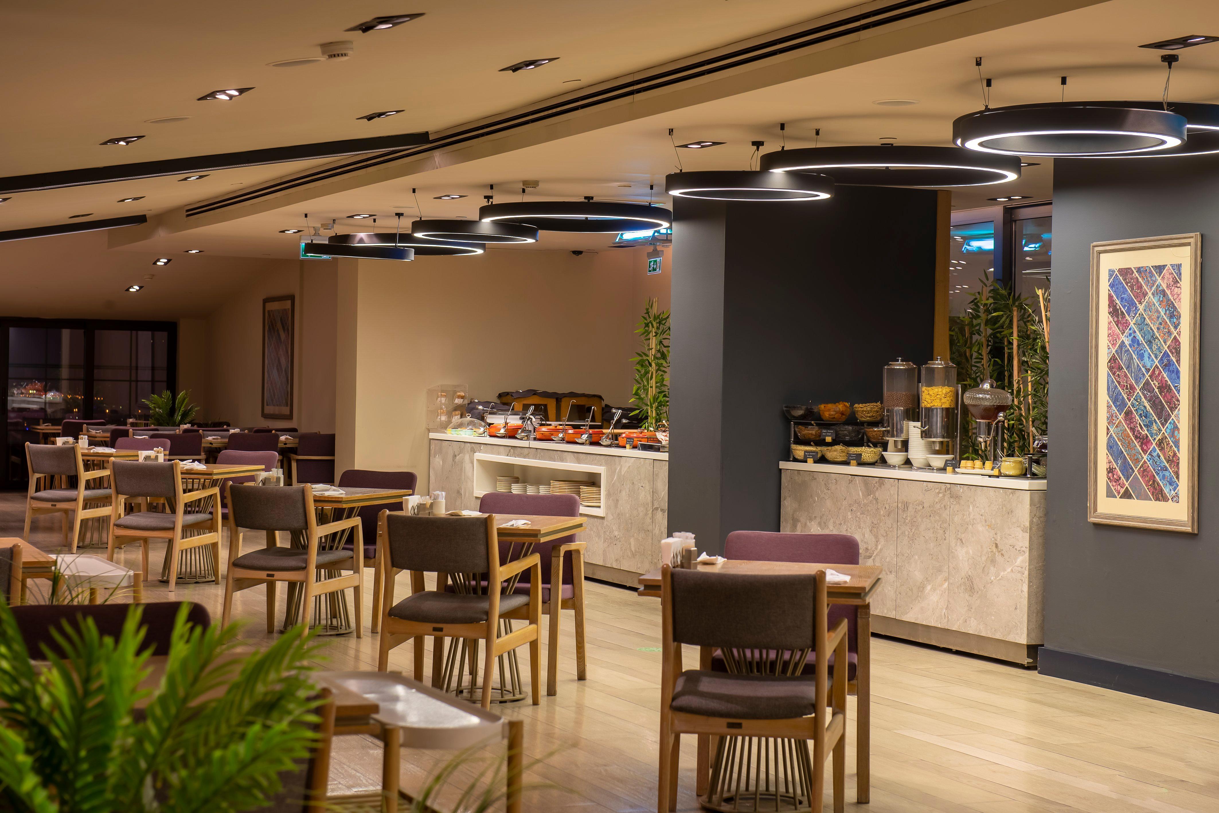 - Duvenonu By Ihg Hotel 4*