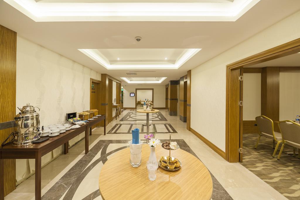 Lamec Business Hotel