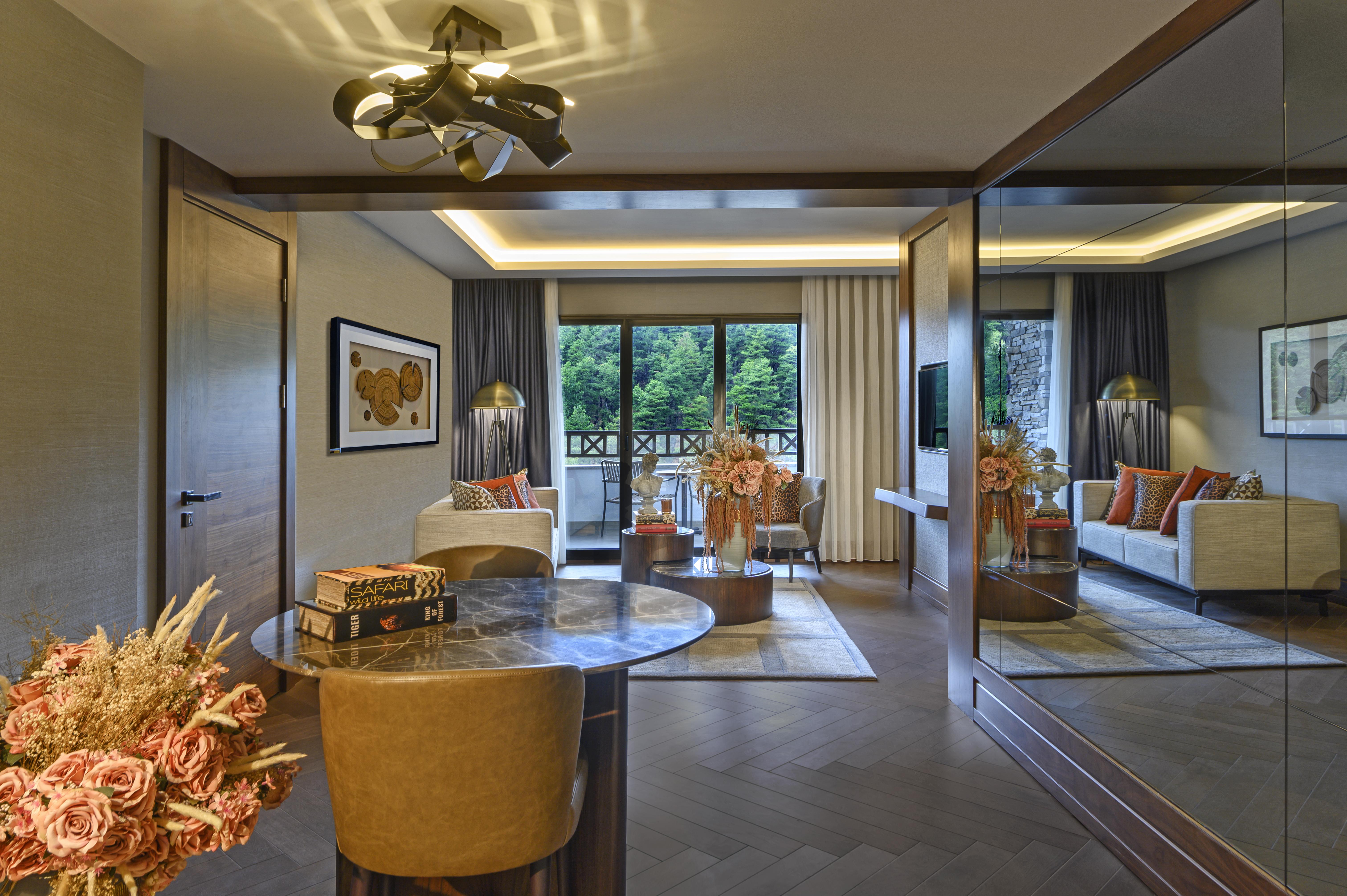 Elite World Grand Hotel