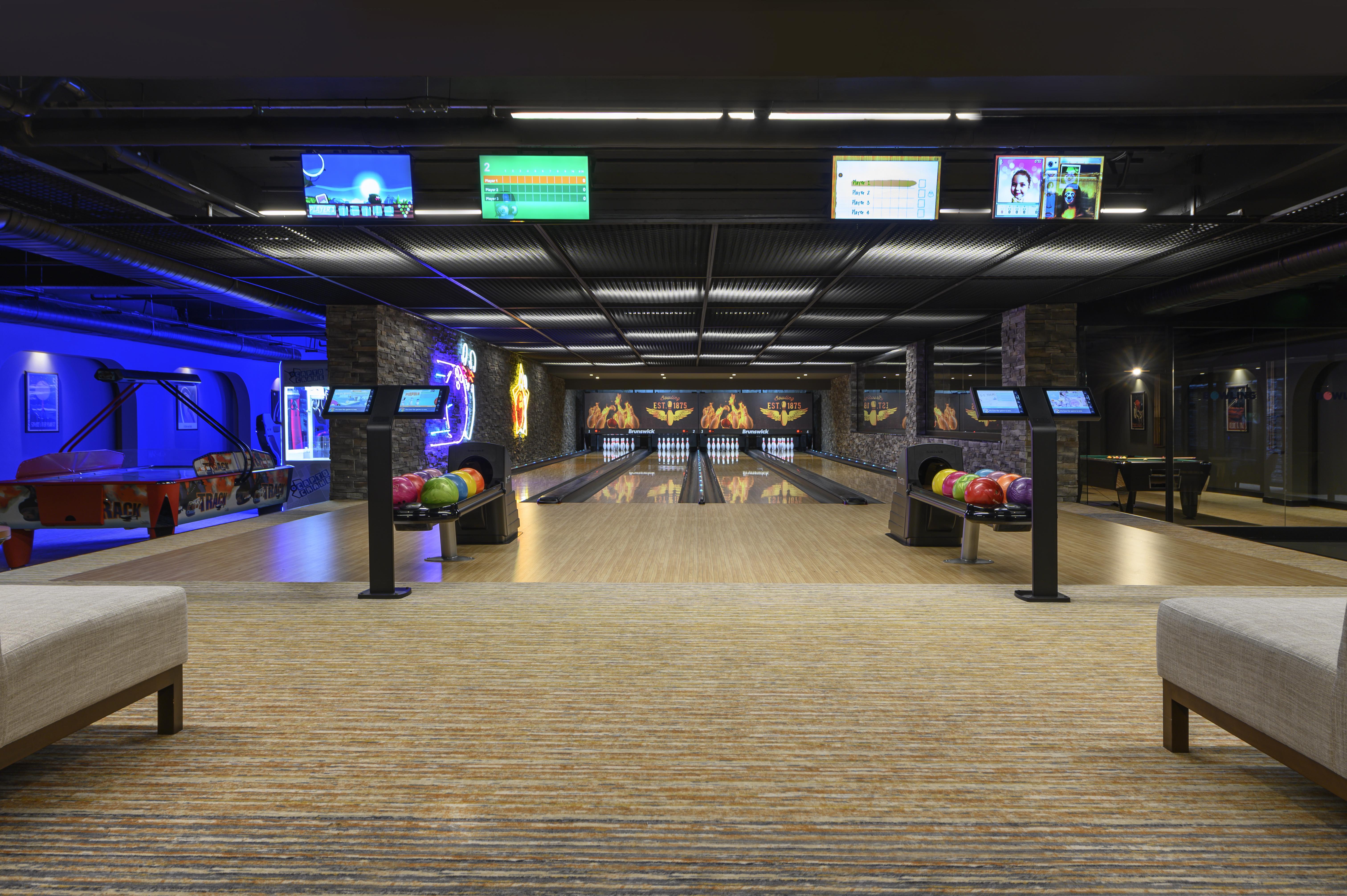 Elite World Grand Hotel 5*
