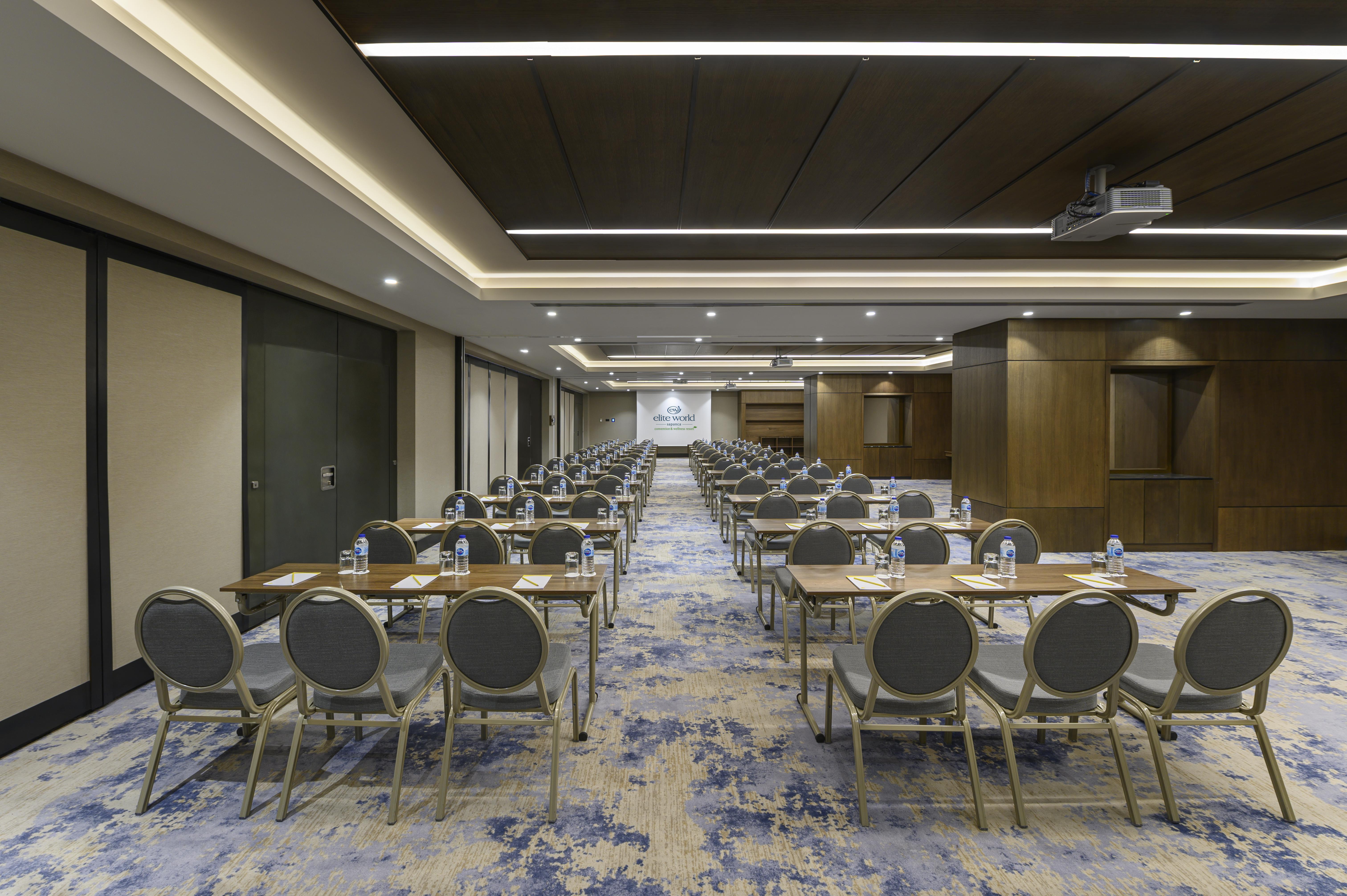 Hotel Elite World Grand