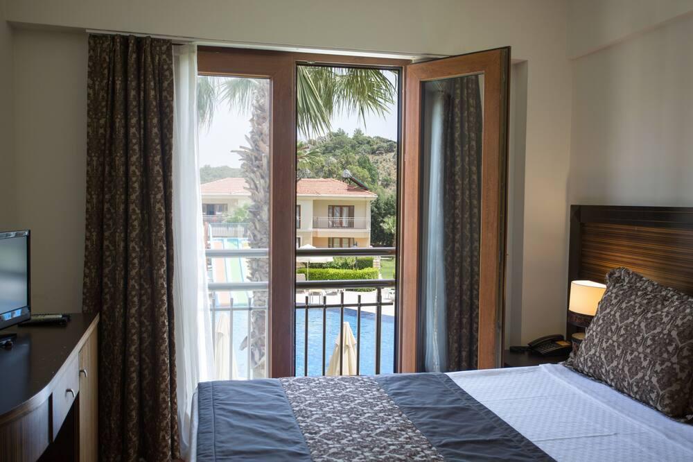 Hotel The One Club 4*