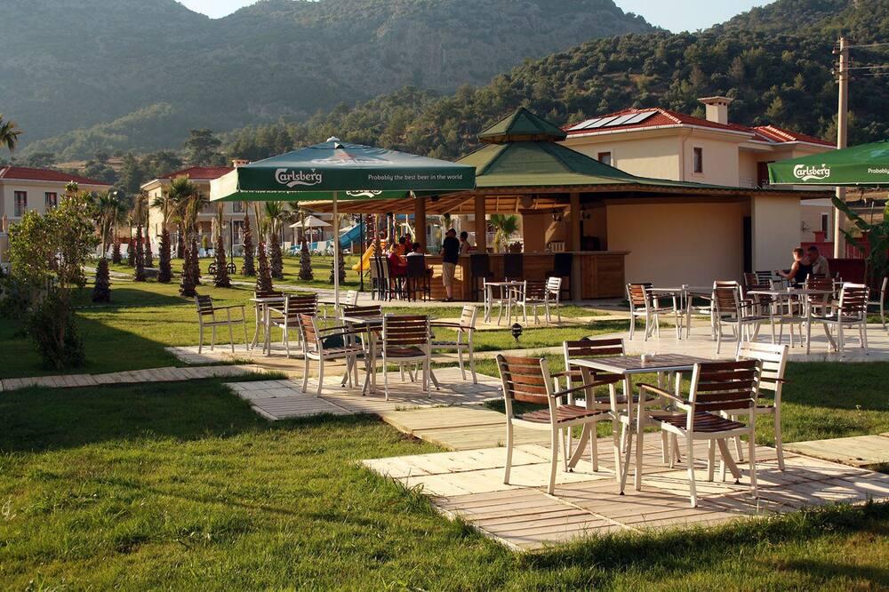 Hotel The One Club 4*