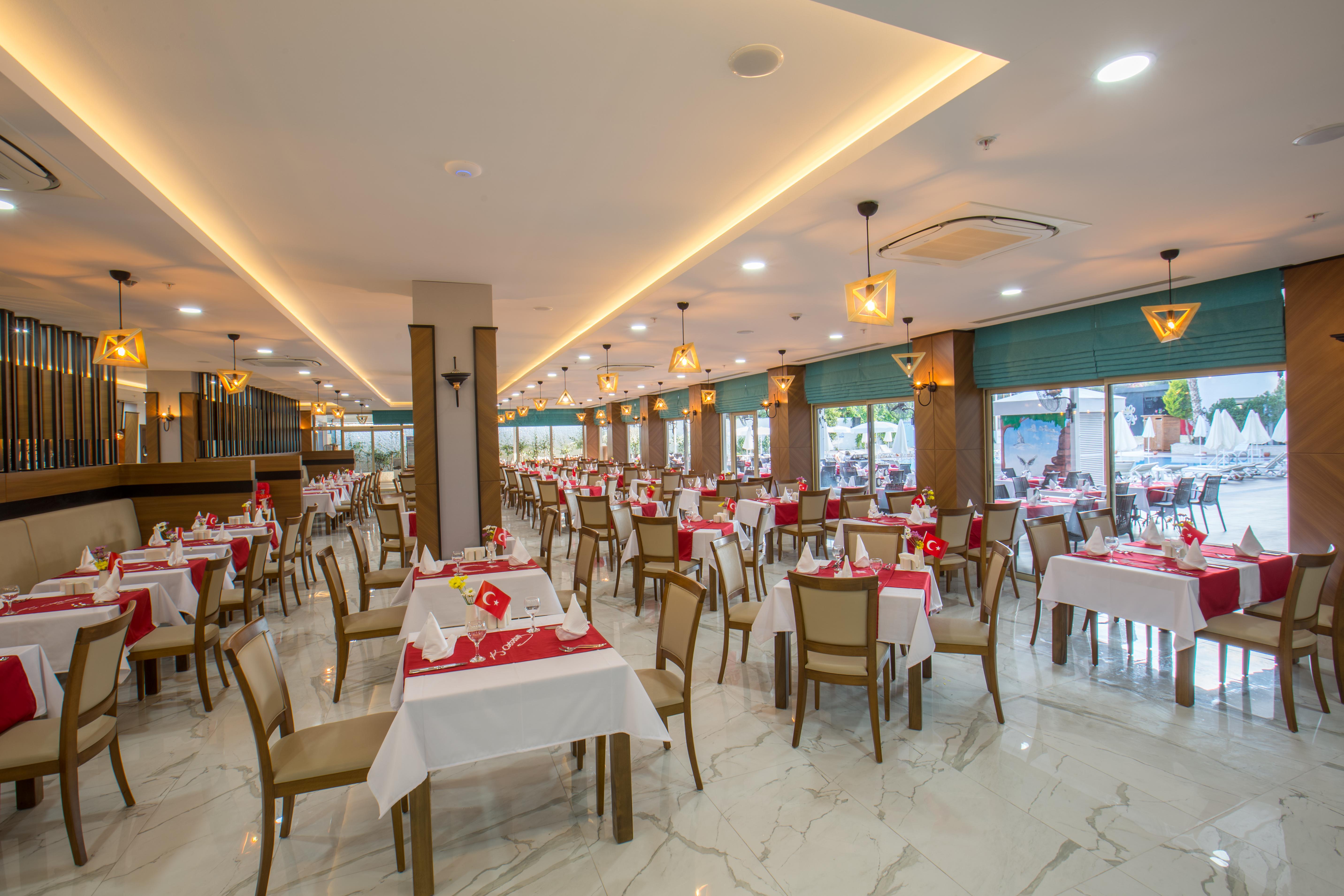 Hotel Aquamarin & 4*