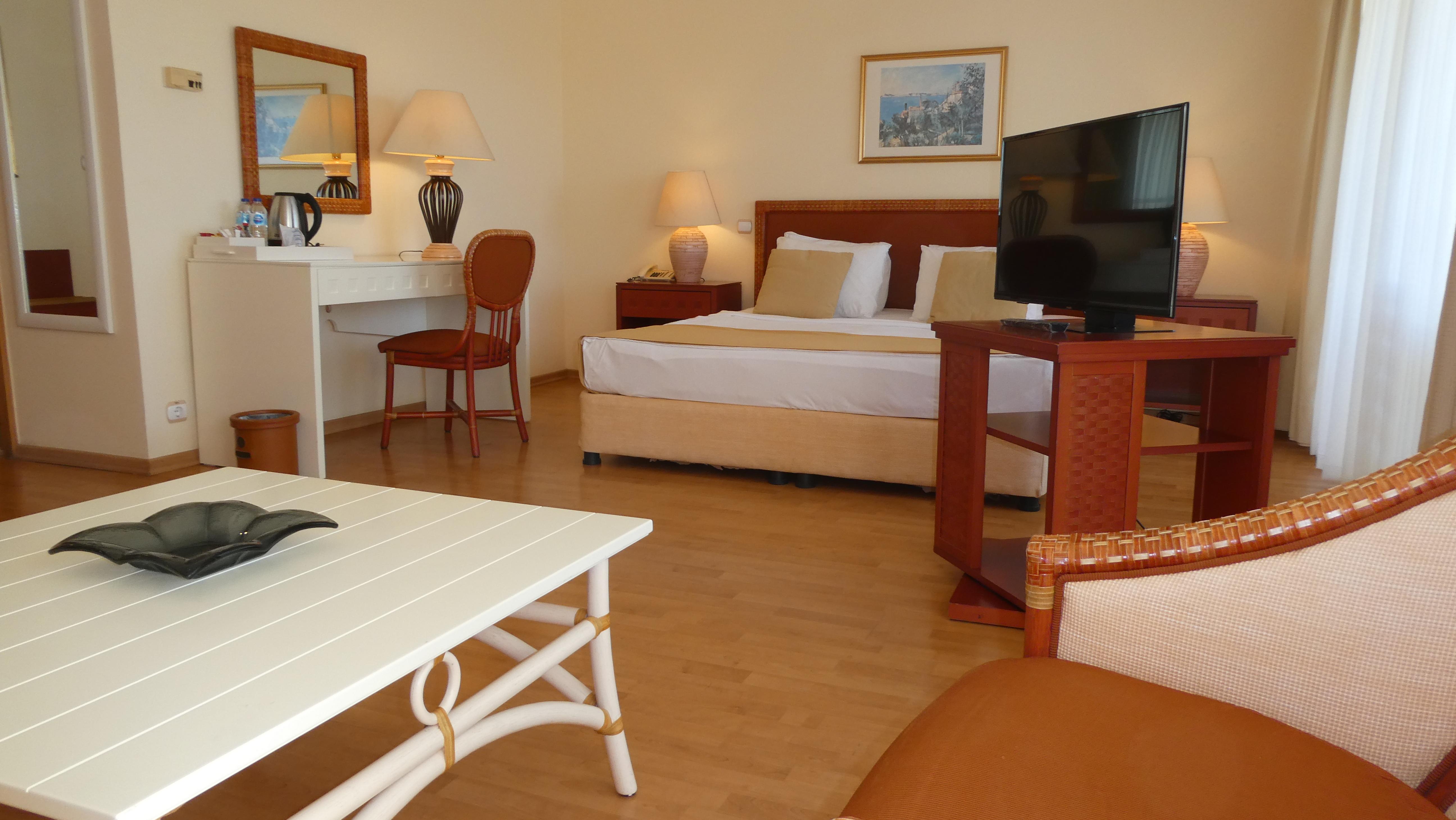 Presa Di Finica & 5* Finike