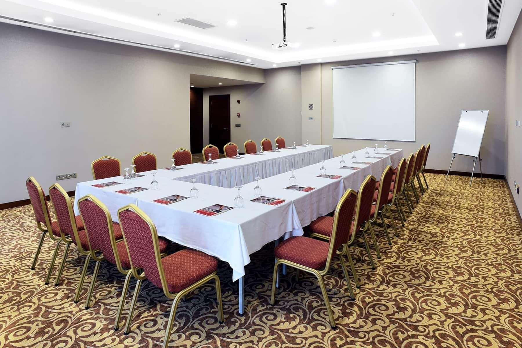 Ramada Plaza Altin Kayisi Hotel 5*