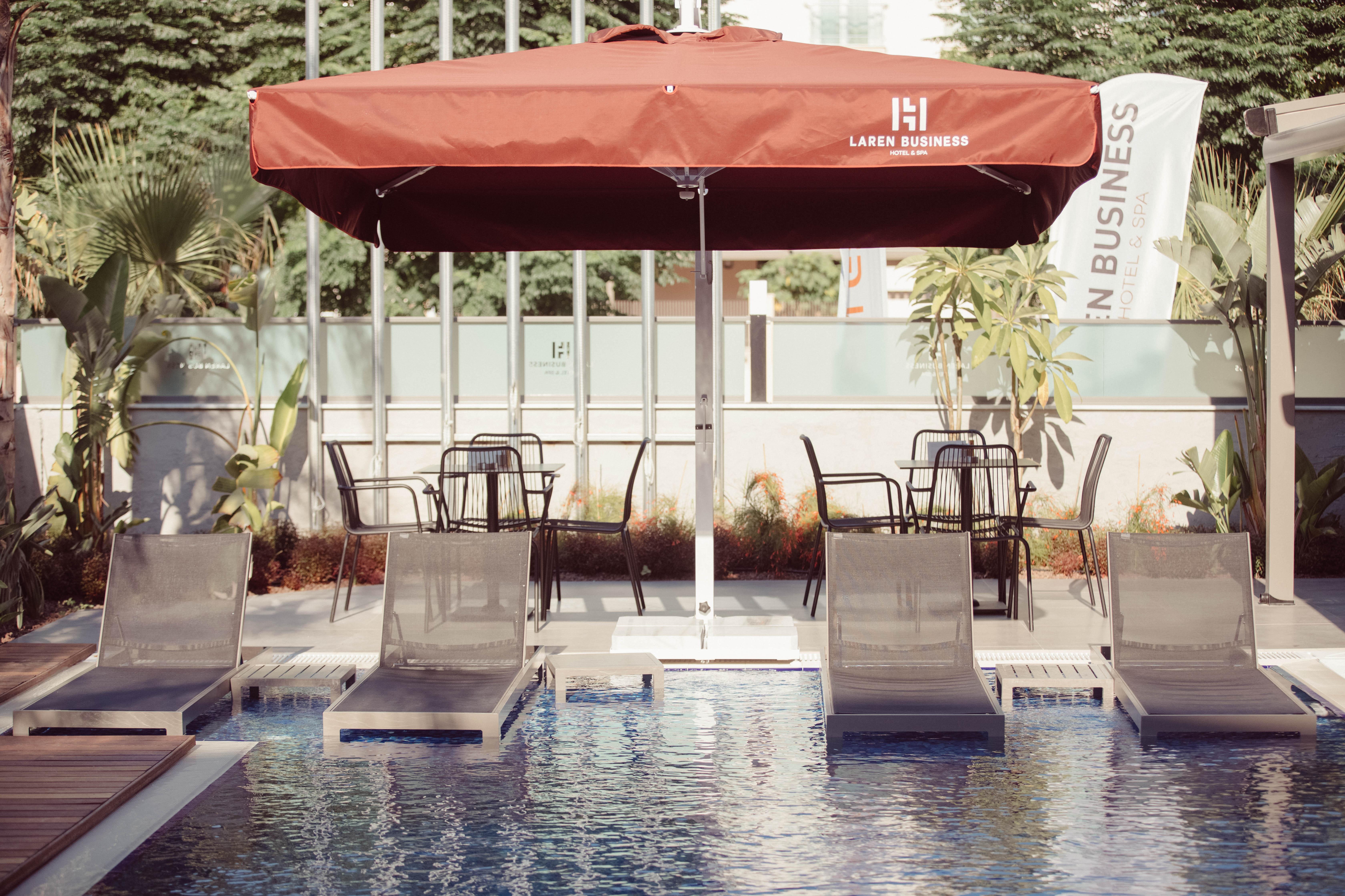 Hotel Laren Sea Side 3*